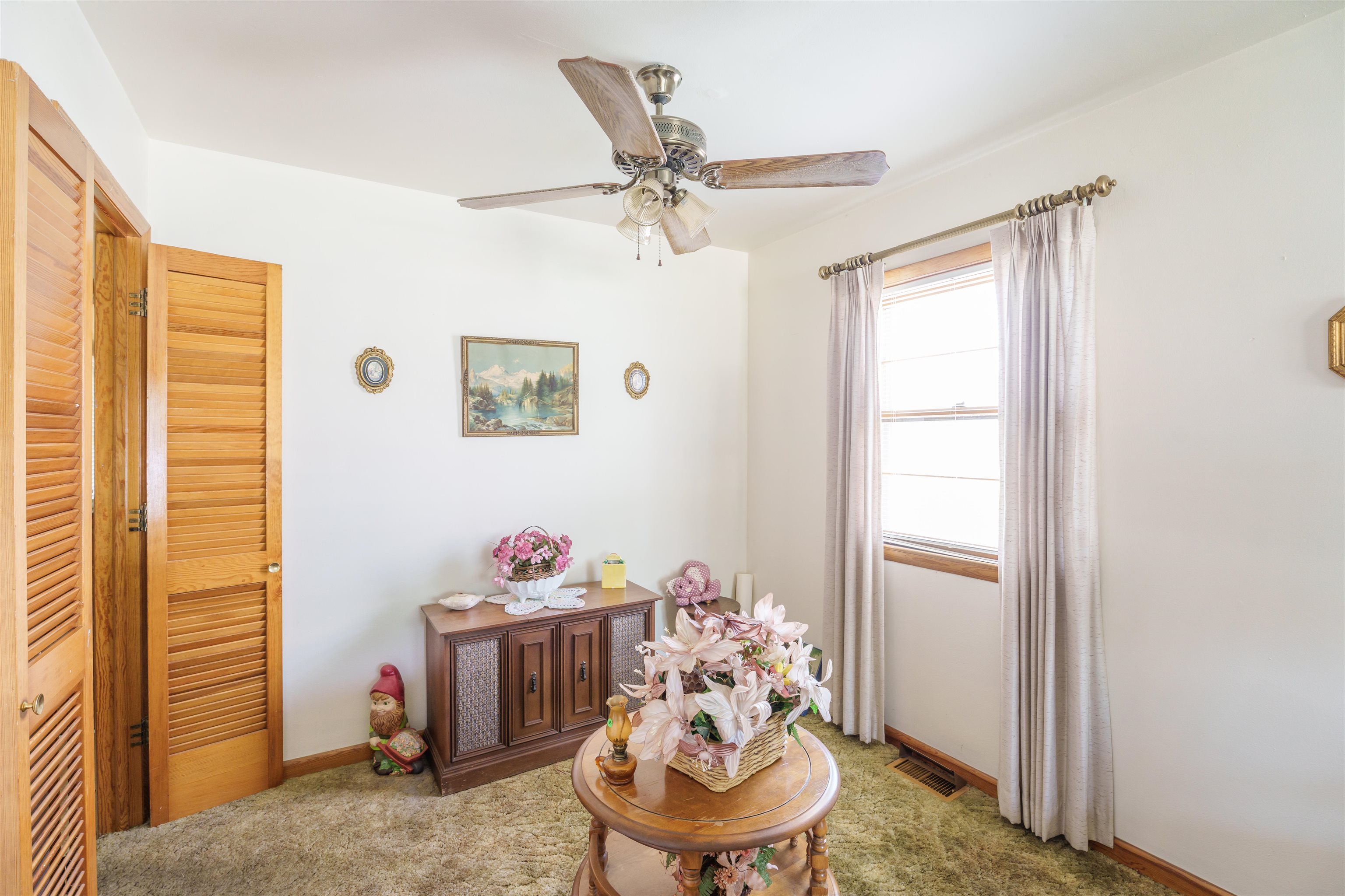 1912 Wyandotte Avenue, Owensboro, Kentucky 42301, 3 Bedrooms Bedrooms, ,1 BathroomBathrooms,Single Family Residence,For Sale,Wyandotte Avenue,90313