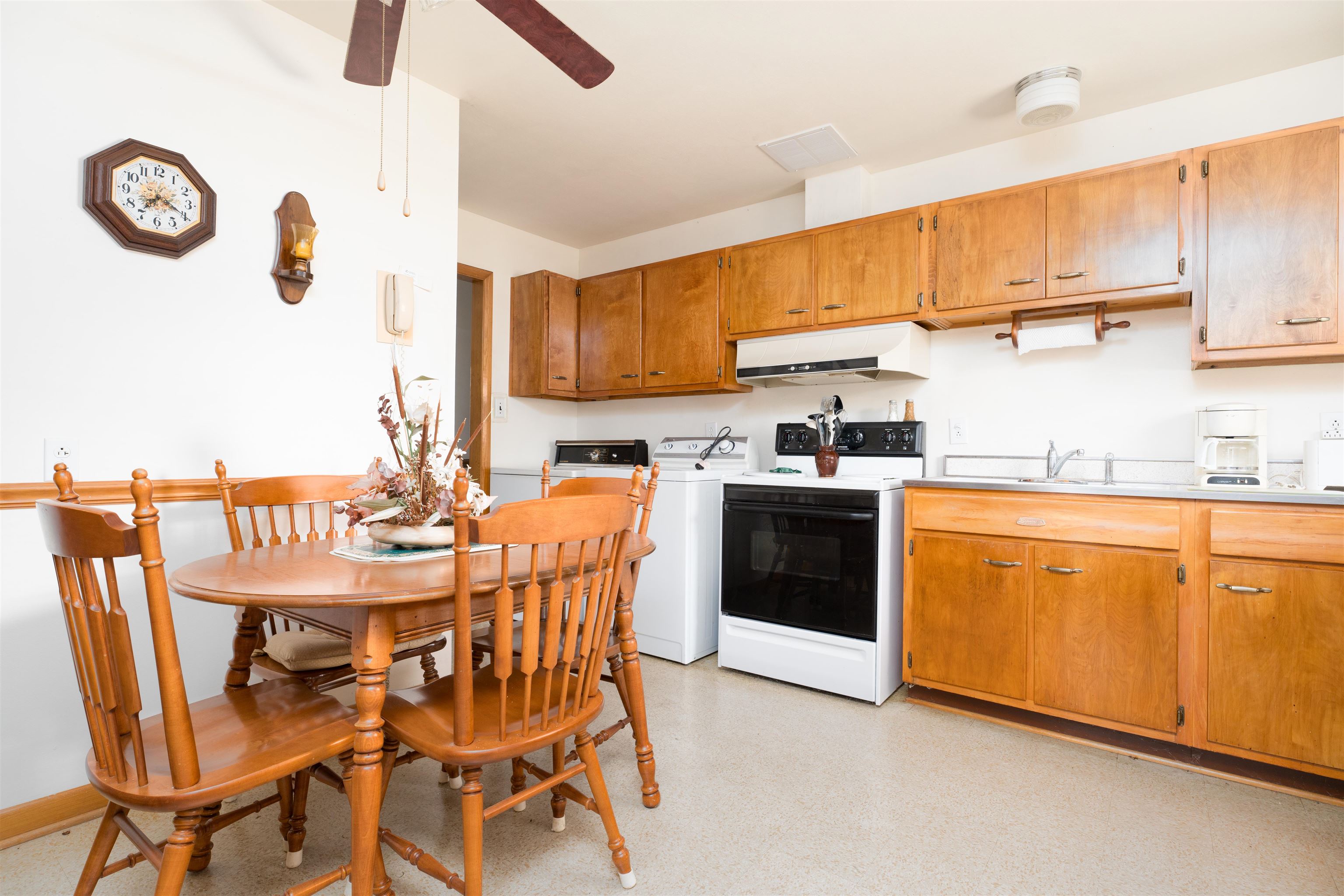 1912 Wyandotte Avenue, Owensboro, Kentucky 42301, 3 Bedrooms Bedrooms, ,1 BathroomBathrooms,Single Family Residence,For Sale,Wyandotte Avenue,90313