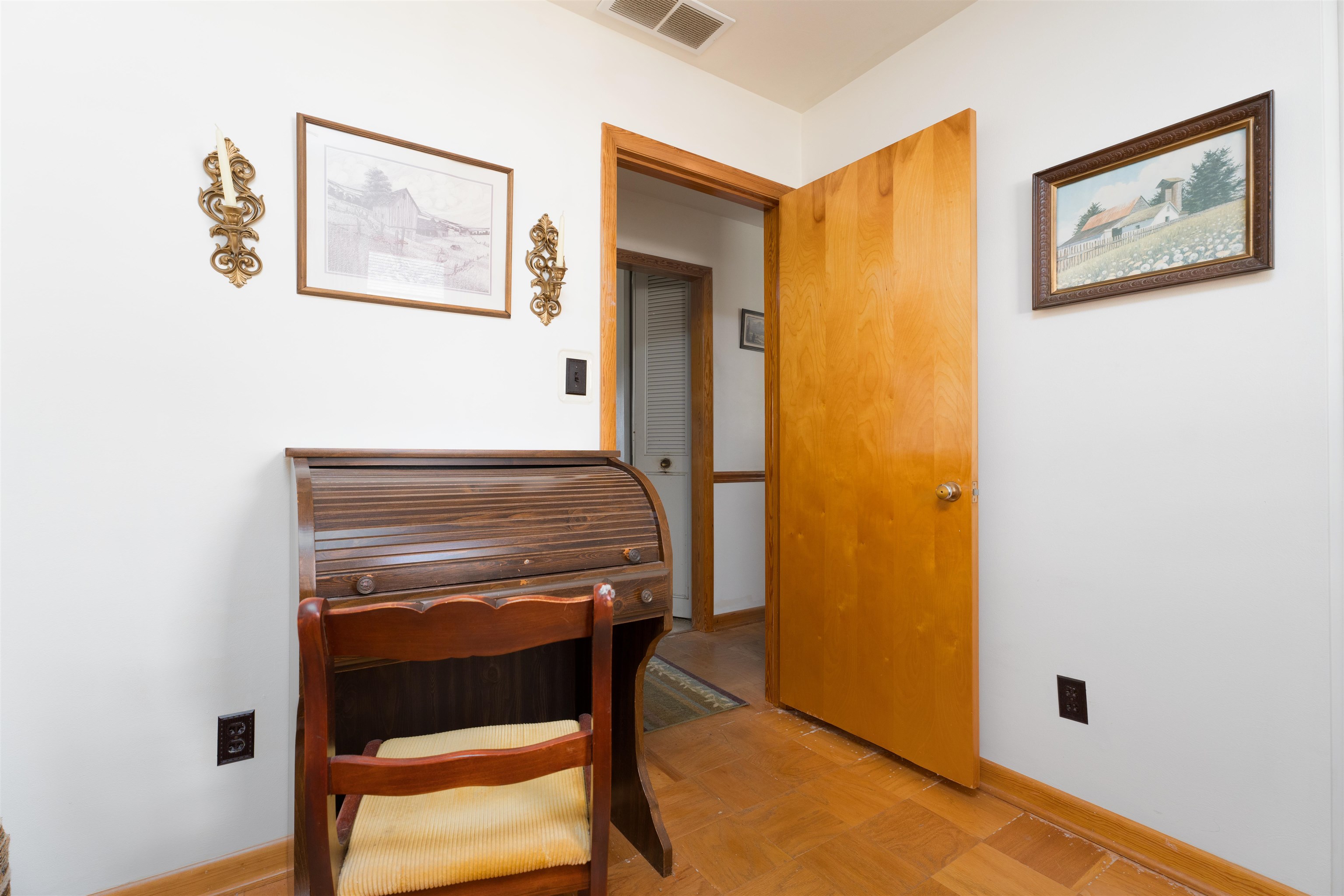 1912 Wyandotte Avenue, Owensboro, Kentucky 42301, 3 Bedrooms Bedrooms, ,1 BathroomBathrooms,Single Family Residence,For Sale,Wyandotte Avenue,90313