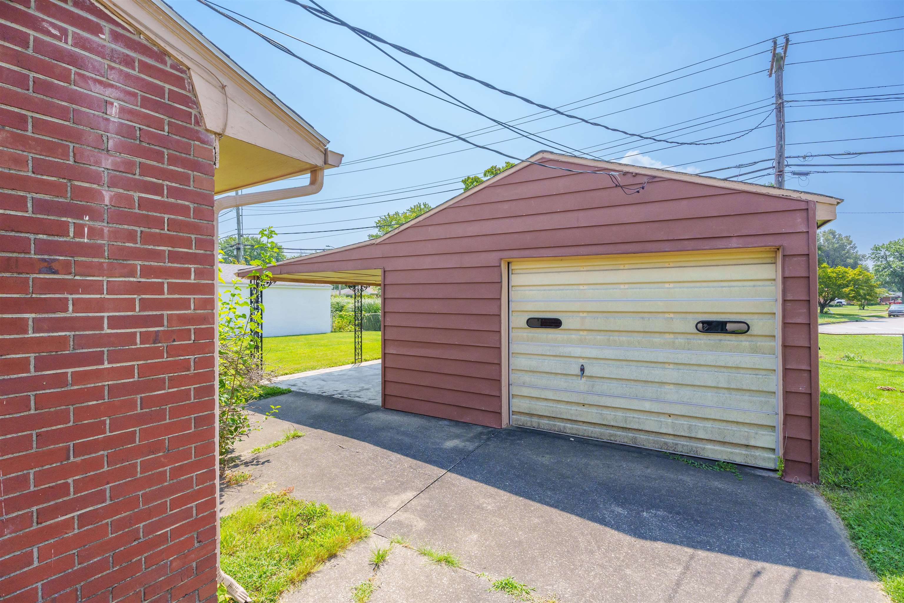 1912 Wyandotte Avenue, Owensboro, Kentucky 42301, 3 Bedrooms Bedrooms, ,1 BathroomBathrooms,Single Family Residence,For Sale,Wyandotte Avenue,90313