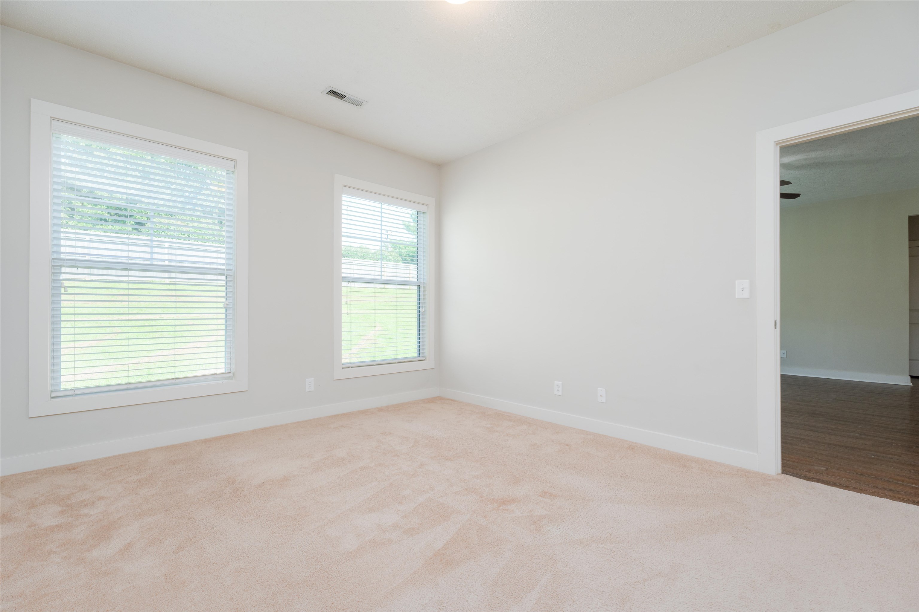 2101 Meadowhill Ln, Utica, Kentucky 42376, 3 Bedrooms Bedrooms, ,2 BathroomsBathrooms,Single Family Residence,For Sale,Meadowhill Ln,90314