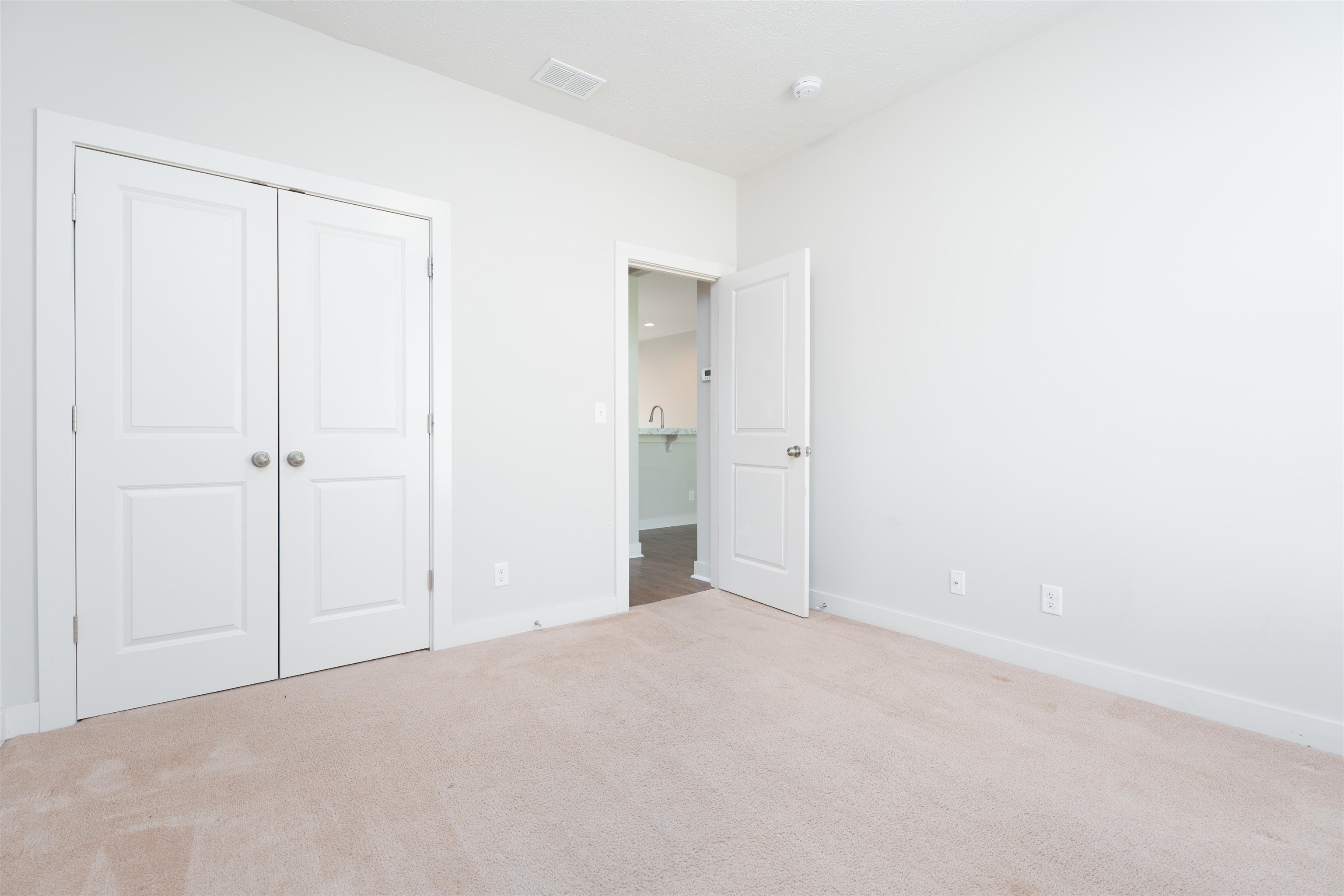2101 Meadowhill Ln, Utica, Kentucky 42376, 3 Bedrooms Bedrooms, ,2 BathroomsBathrooms,Single Family Residence,For Sale,Meadowhill Ln,90314