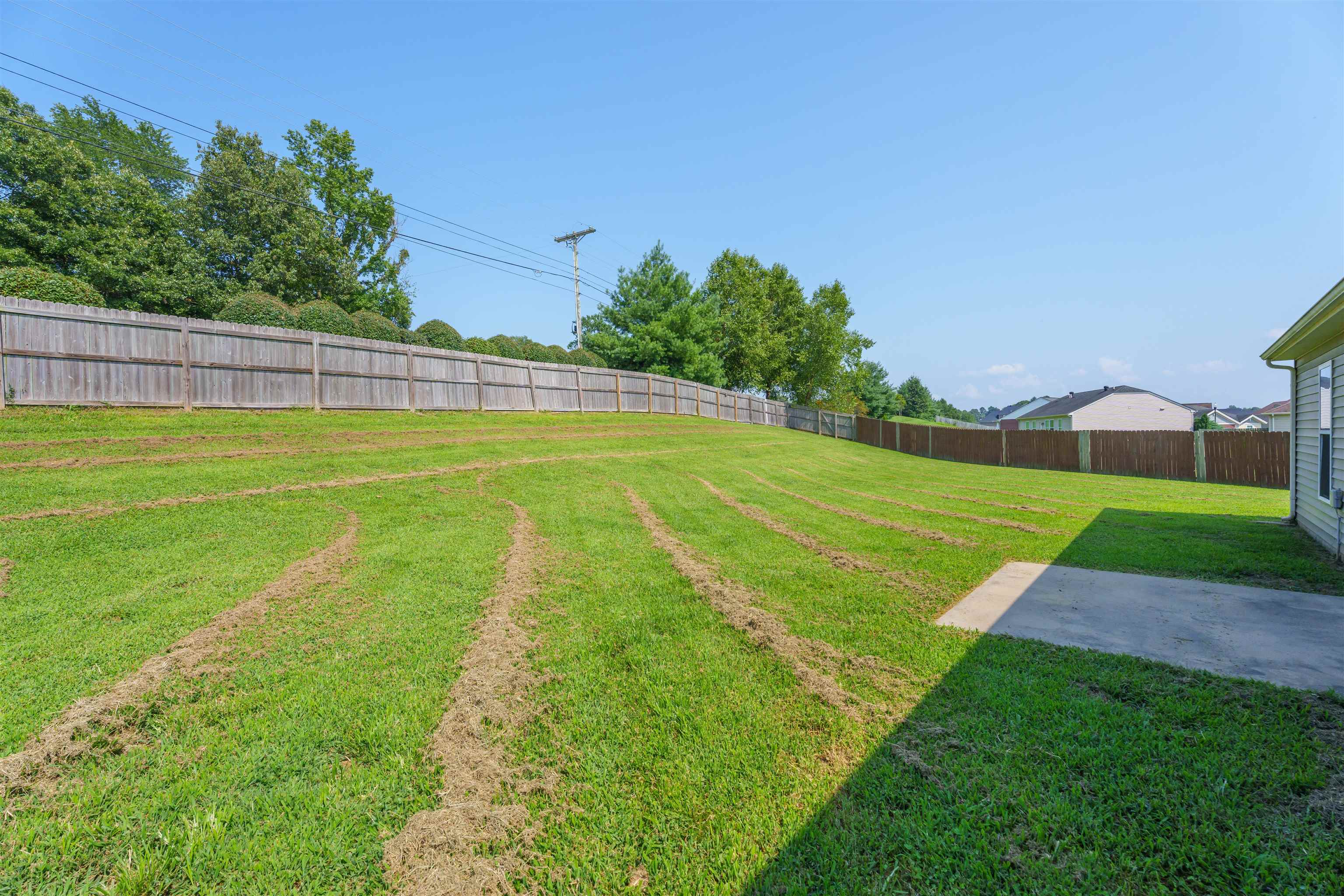 2101 Meadowhill Ln, Utica, Kentucky 42376, 3 Bedrooms Bedrooms, ,2 BathroomsBathrooms,Single Family Residence,For Sale,Meadowhill Ln,90314