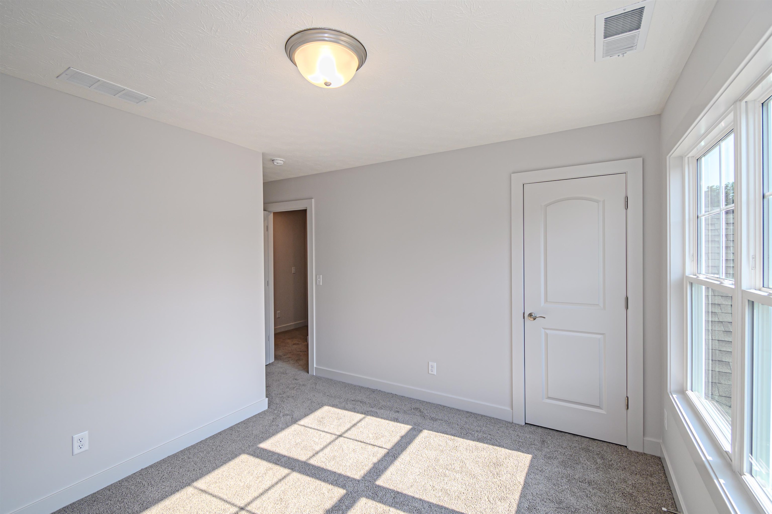 639 Alabaster Ln, Owensboro, Kentucky 42301, 3 Bedrooms Bedrooms, ,2 BathroomsBathrooms,Single Family Residence,For Sale,Alabaster Ln,90315
