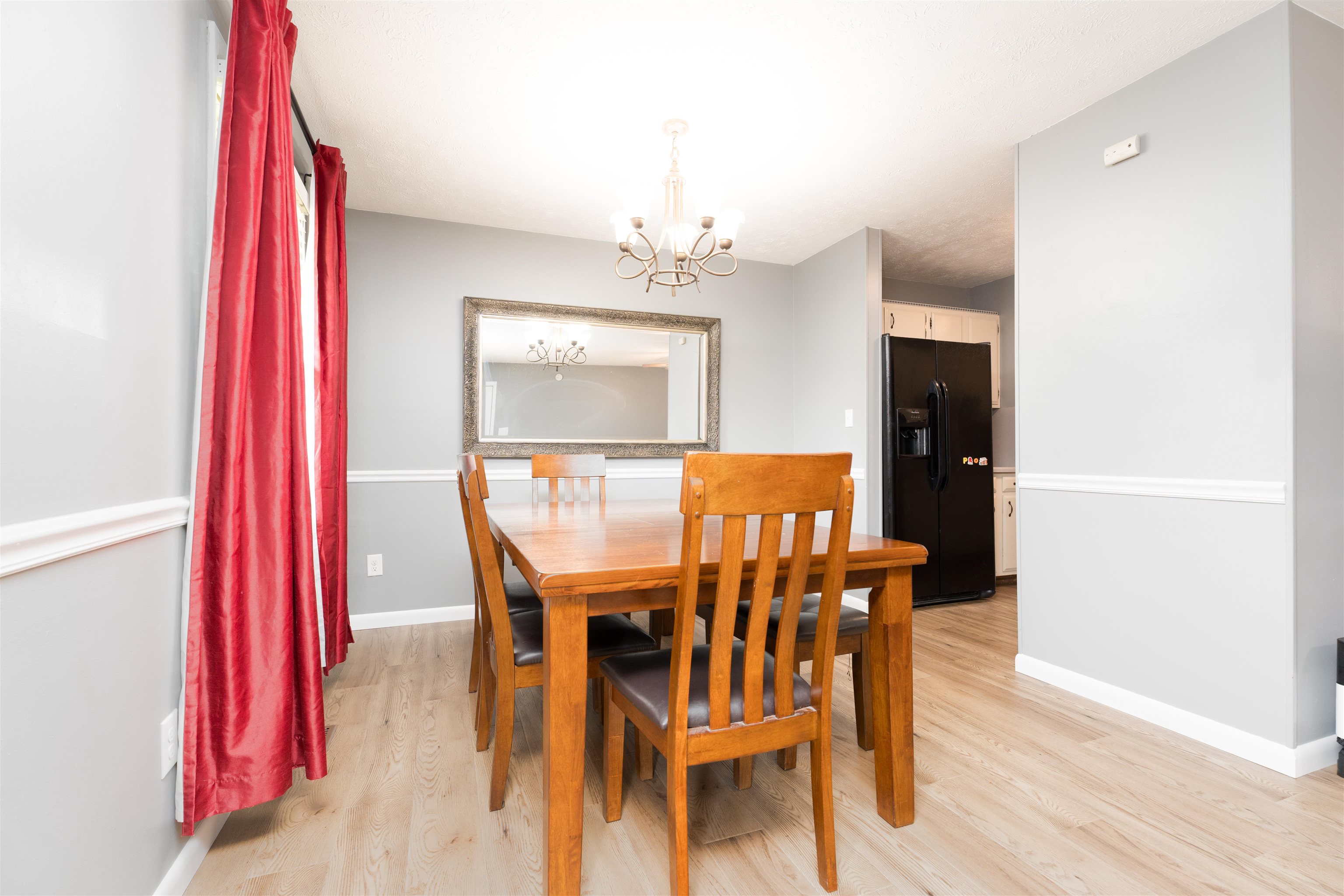 2215 Southeastern Parkway, Owensboro, Kentucky 42303, 3 Bedrooms Bedrooms, ,2 BathroomsBathrooms,Single Family Residence,For Sale,Southeastern Parkway,90316