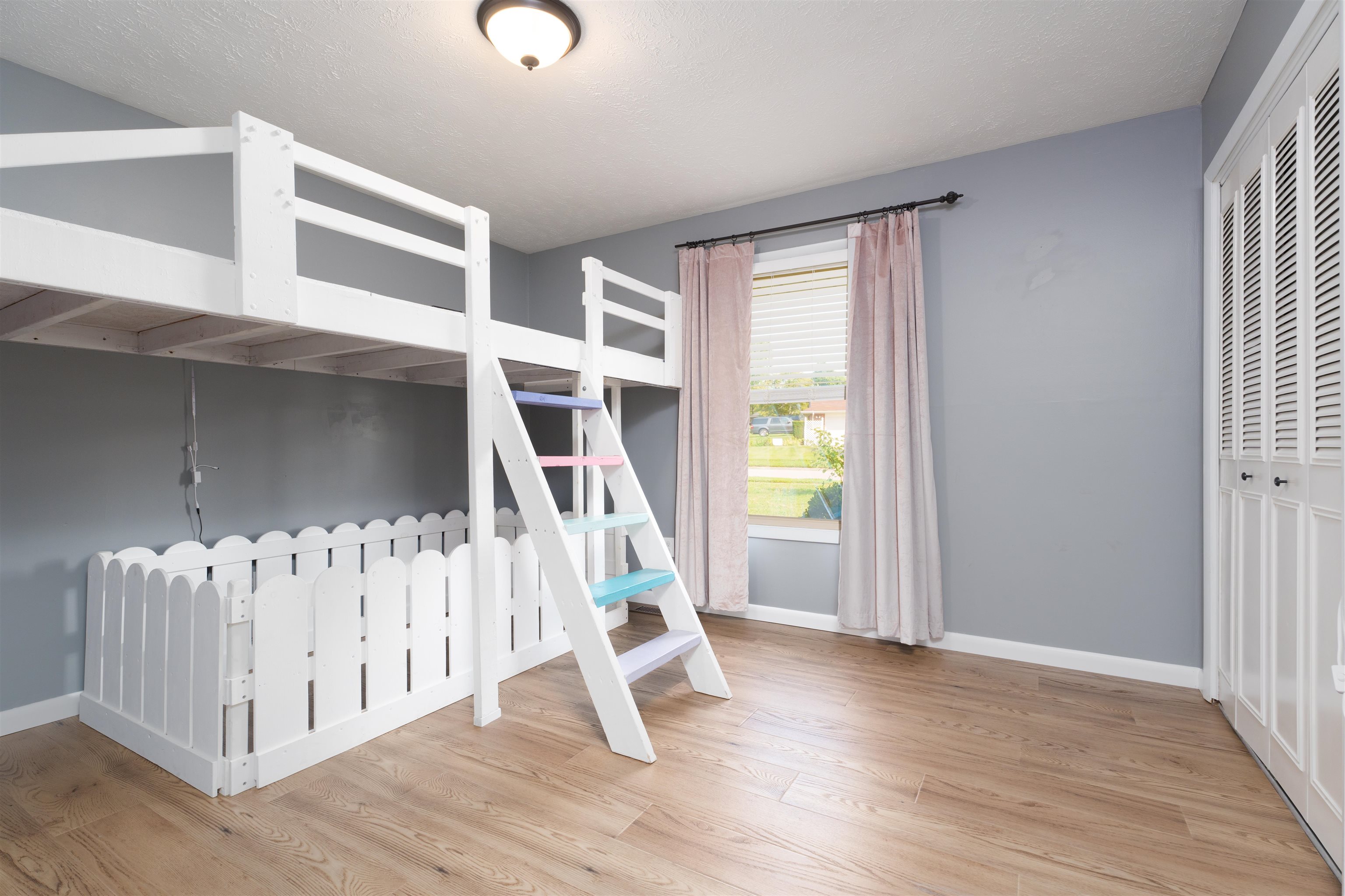 2215 Southeastern Parkway, Owensboro, Kentucky 42303, 3 Bedrooms Bedrooms, ,2 BathroomsBathrooms,Single Family Residence,For Sale,Southeastern Parkway,90316