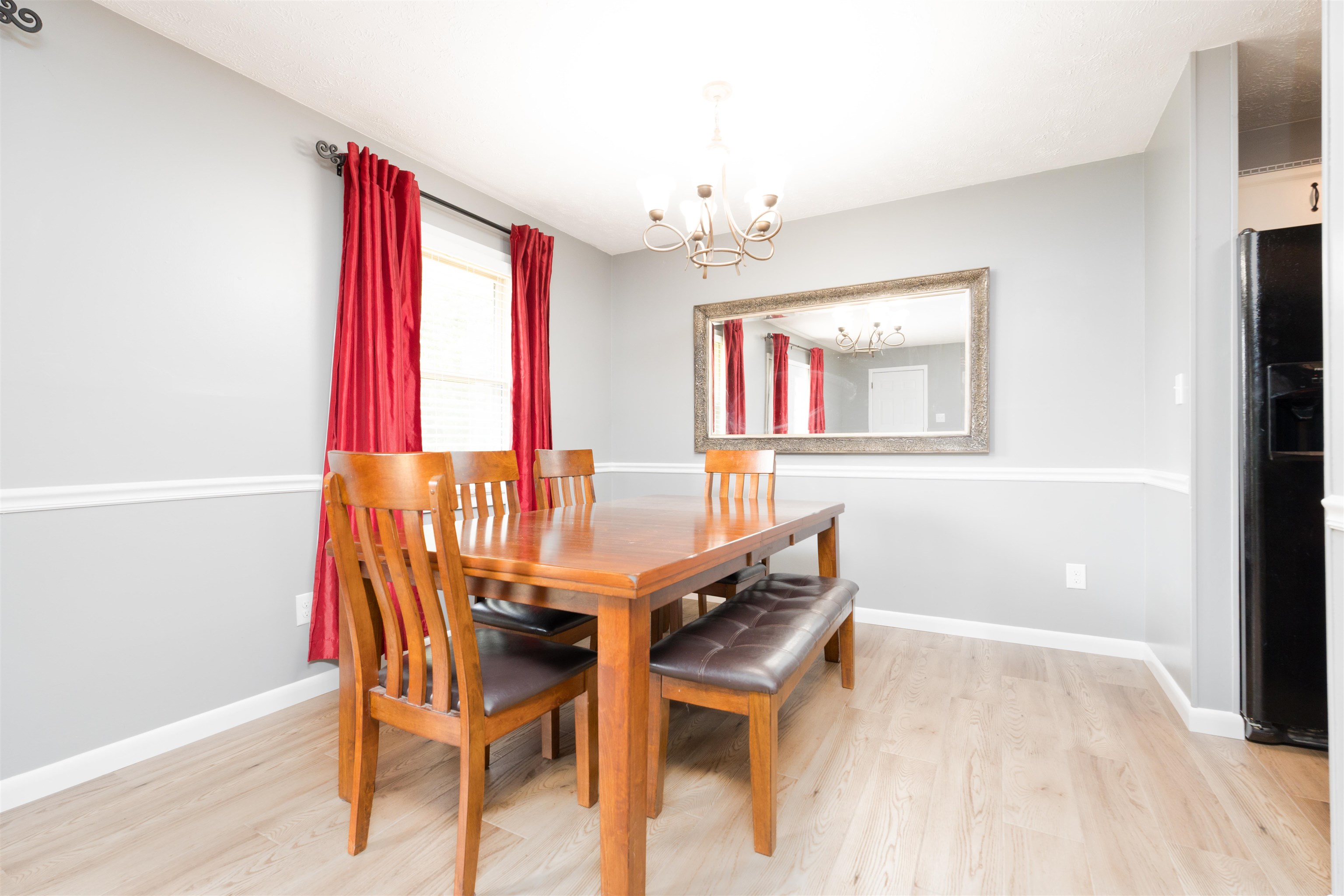 2215 Southeastern Parkway, Owensboro, Kentucky 42303, 3 Bedrooms Bedrooms, ,2 BathroomsBathrooms,Single Family Residence,For Sale,Southeastern Parkway,90316