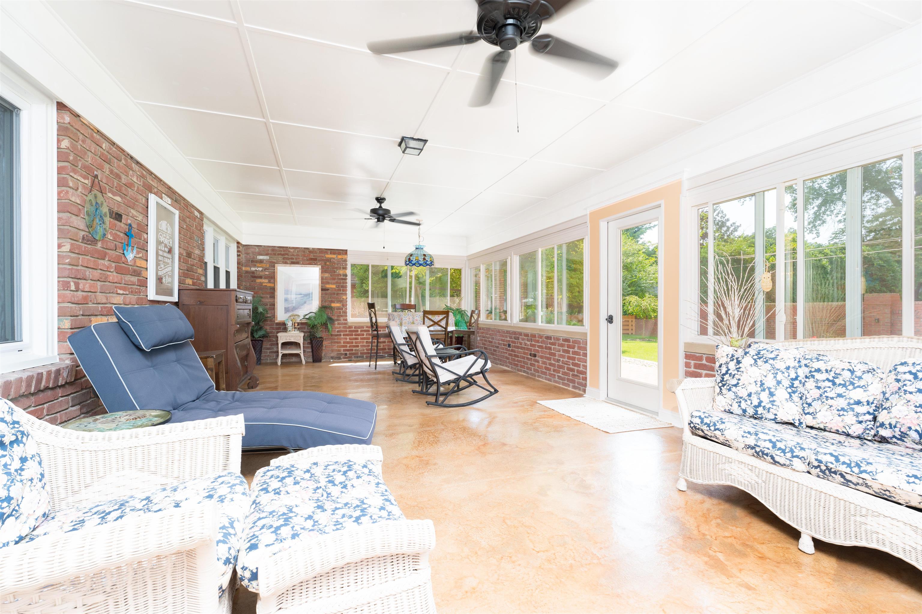 2028 Stratford Drive, Owensboro, Kentucky 42301, 3 Bedrooms Bedrooms, ,2 BathroomsBathrooms,Single Family Residence,For Sale,Stratford Drive,90319