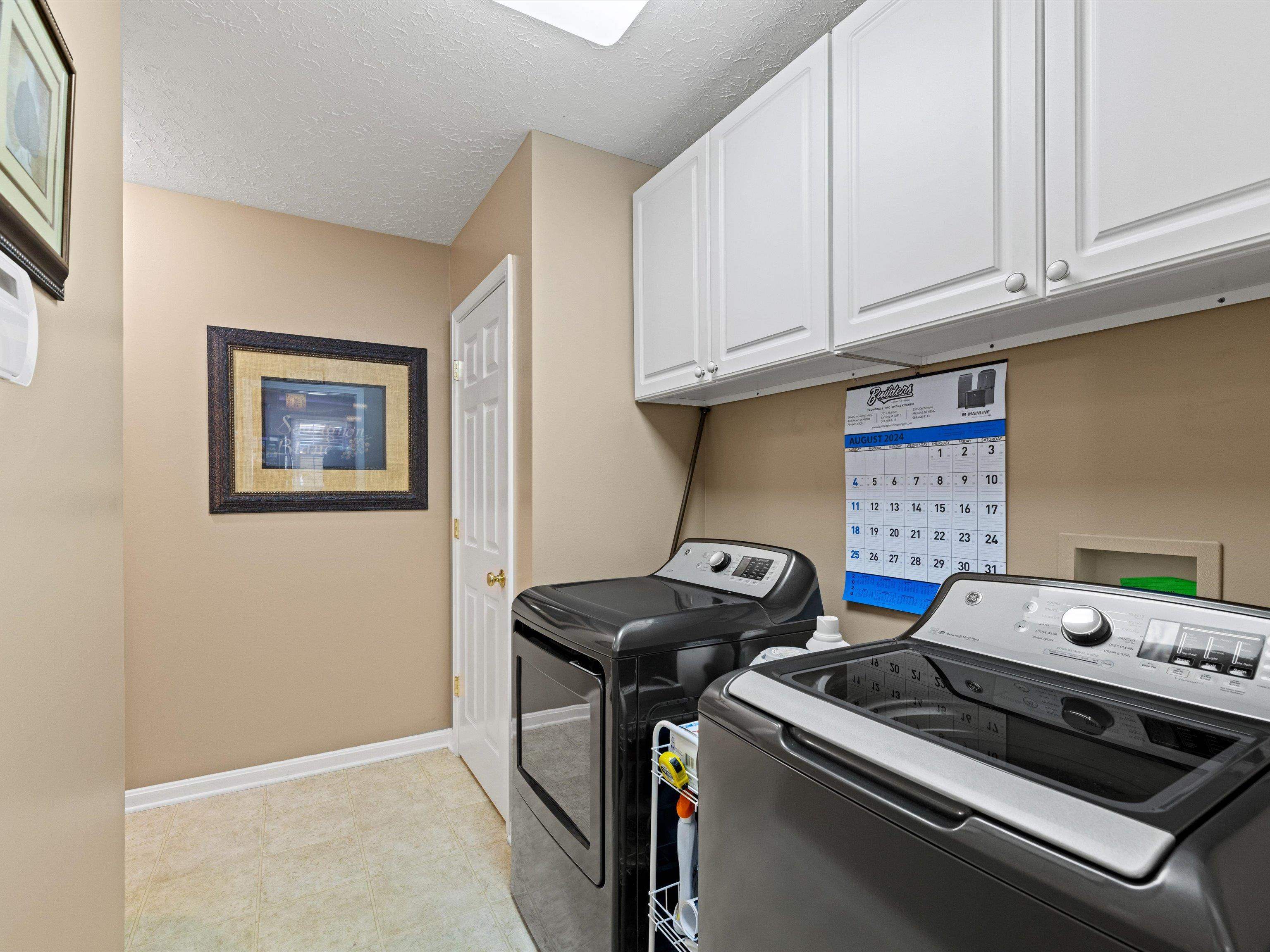 2303 Triple Crown Way, Owensboro, Kentucky 42301, 2 Bedrooms Bedrooms, ,2 BathroomsBathrooms,Single Family Residence,For Sale,Triple Crown Way,90321