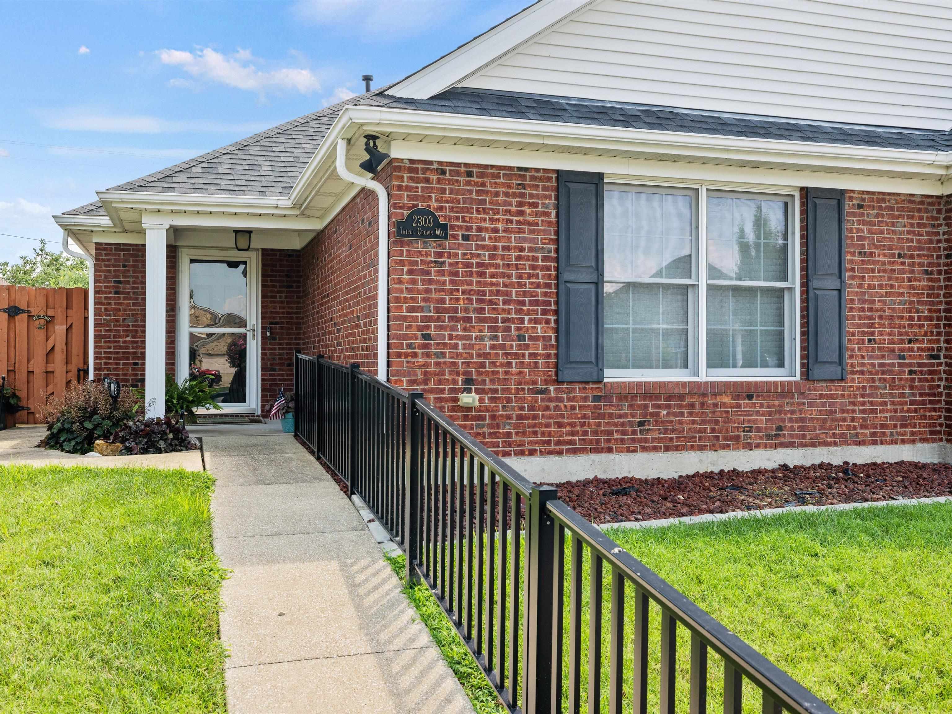 2303 Triple Crown Way, Owensboro, Kentucky 42301, 2 Bedrooms Bedrooms, ,2 BathroomsBathrooms,Single Family Residence,For Sale,Triple Crown Way,90321