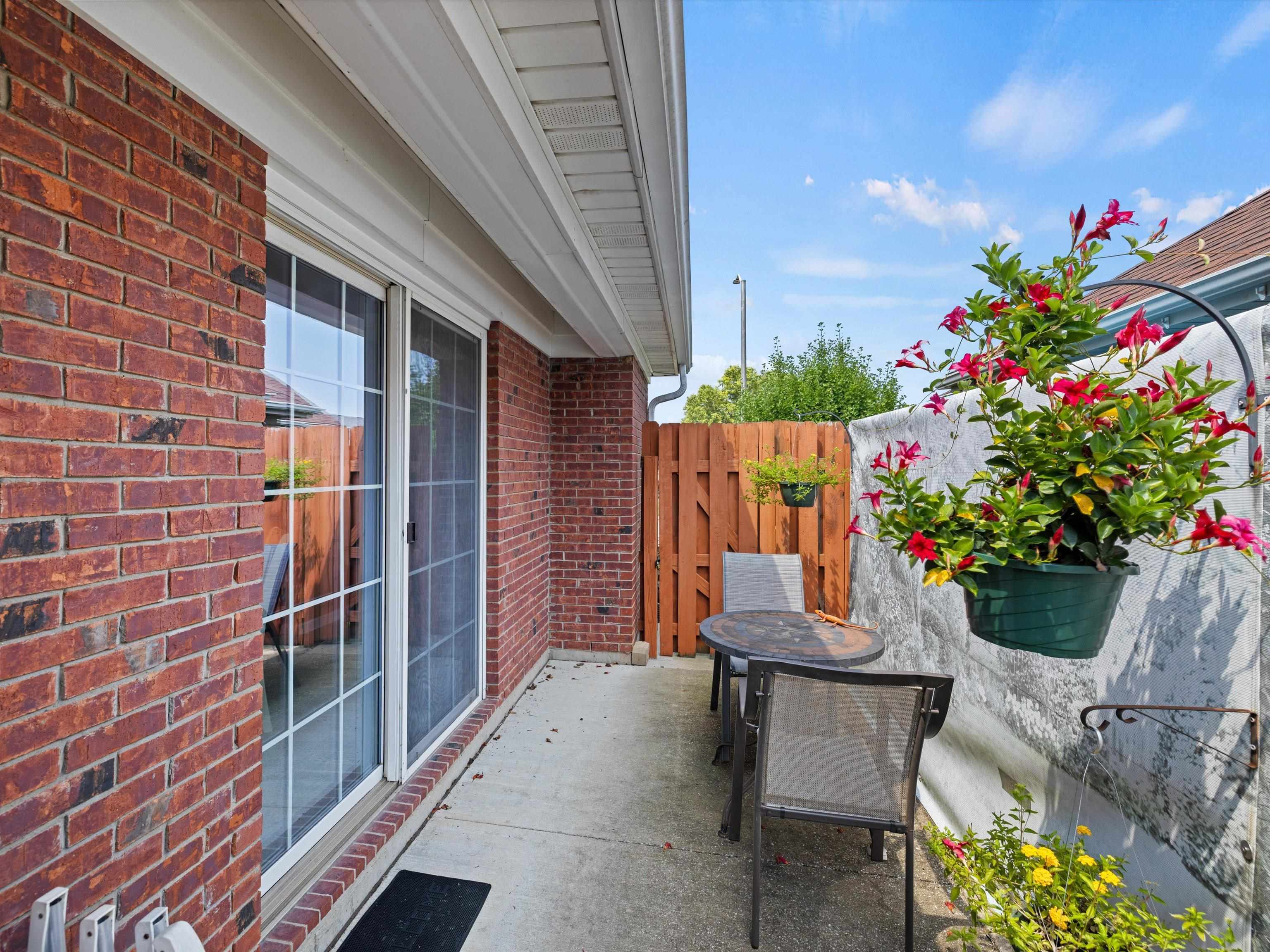 2303 Triple Crown Way, Owensboro, Kentucky 42301, 2 Bedrooms Bedrooms, ,2 BathroomsBathrooms,Single Family Residence,For Sale,Triple Crown Way,90321
