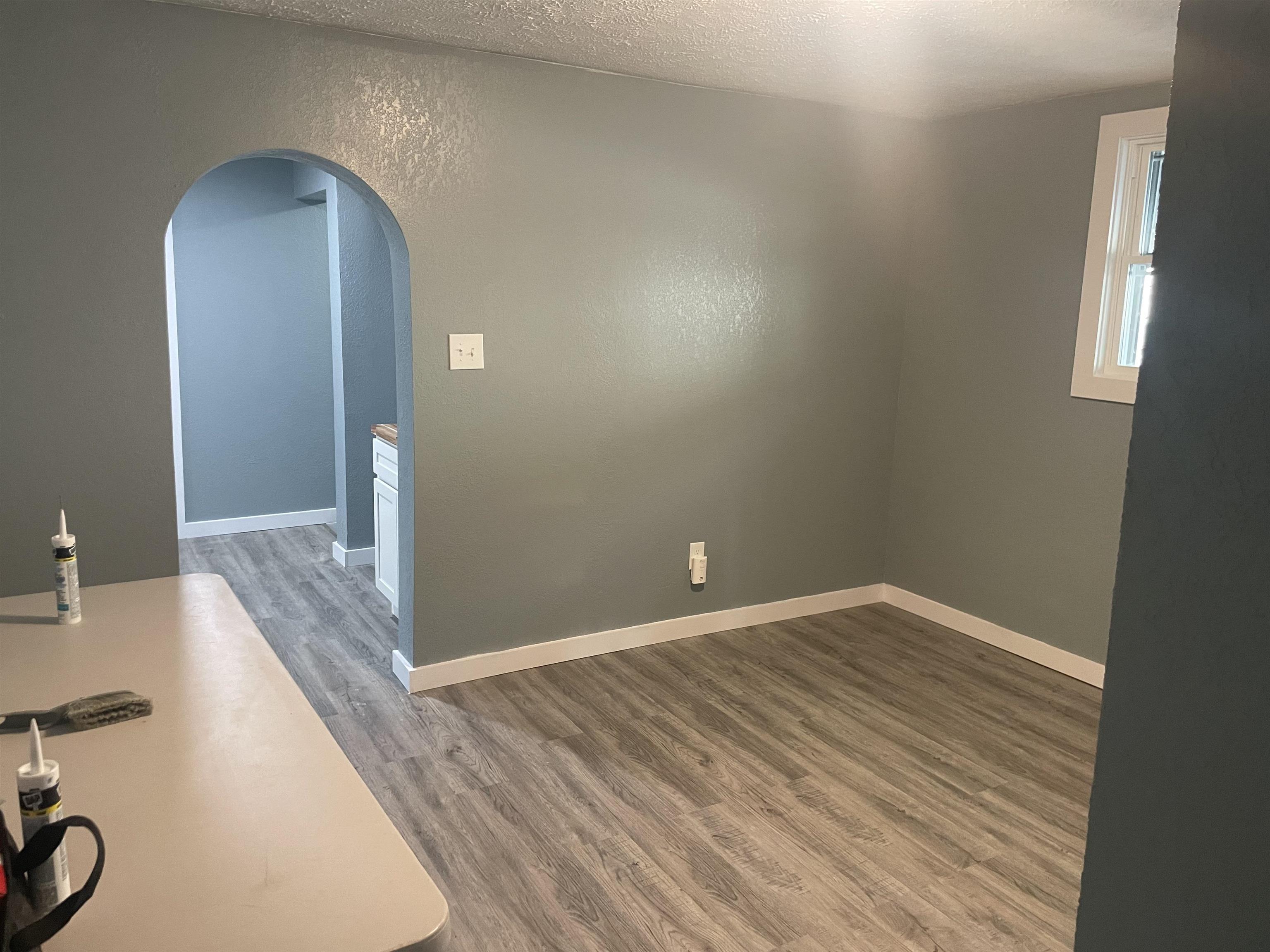 1607 West 4th Street, Owensboro, Kentucky 42301, 2 Bedrooms Bedrooms, ,1 BathroomBathrooms,Single Family Residence,For Sale,West 4th Street,90323