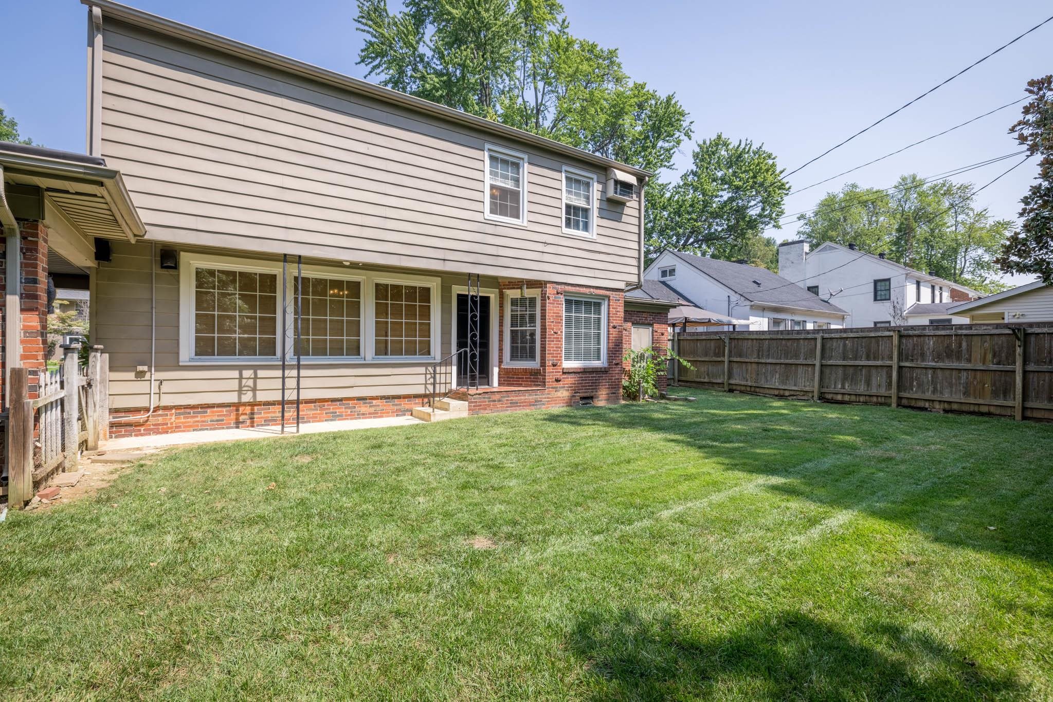 1228 Cary Court, Owensboro, Kentucky 42301, 4 Bedrooms Bedrooms, ,2 BathroomsBathrooms,Single Family Residence,For Sale,Cary Court,90324