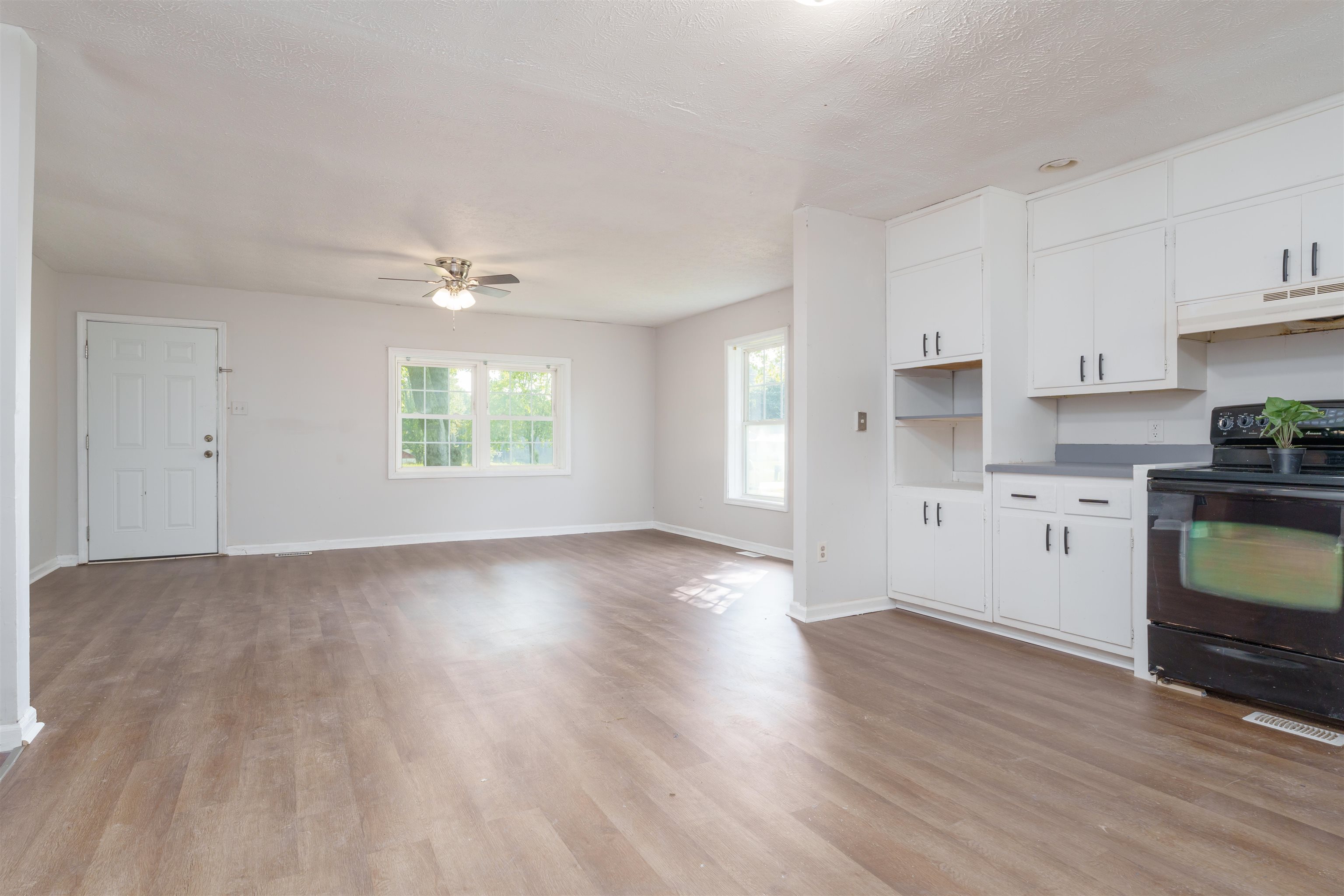 7999 HWY 144, Philpot, Kentucky 42366, 3 Bedrooms Bedrooms, ,2 BathroomsBathrooms,Single Family Residence,For Sale,HWY 144,90326