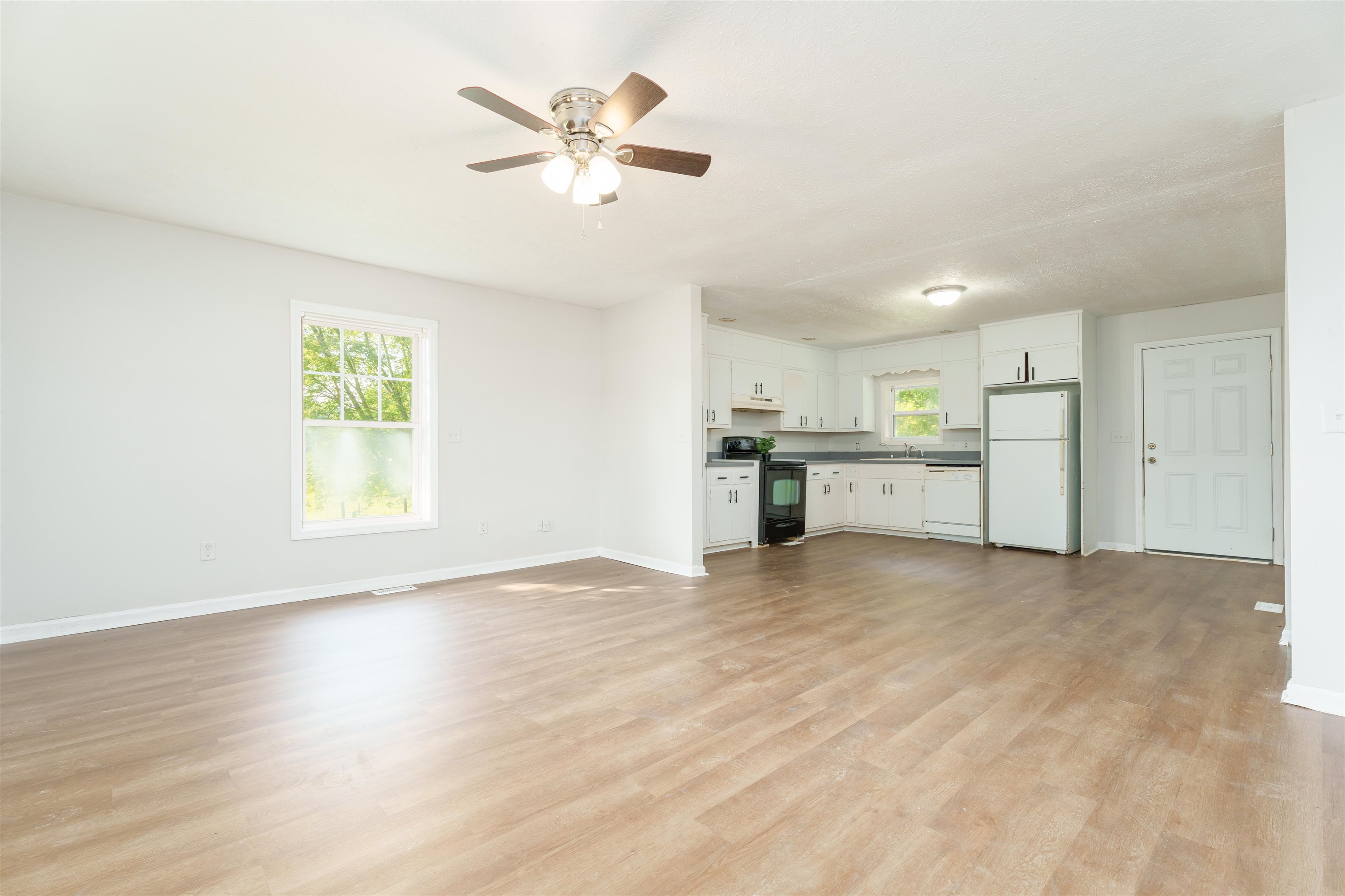 7999 HWY 144, Philpot, Kentucky 42366, 3 Bedrooms Bedrooms, ,2 BathroomsBathrooms,Single Family Residence,For Sale,HWY 144,90326