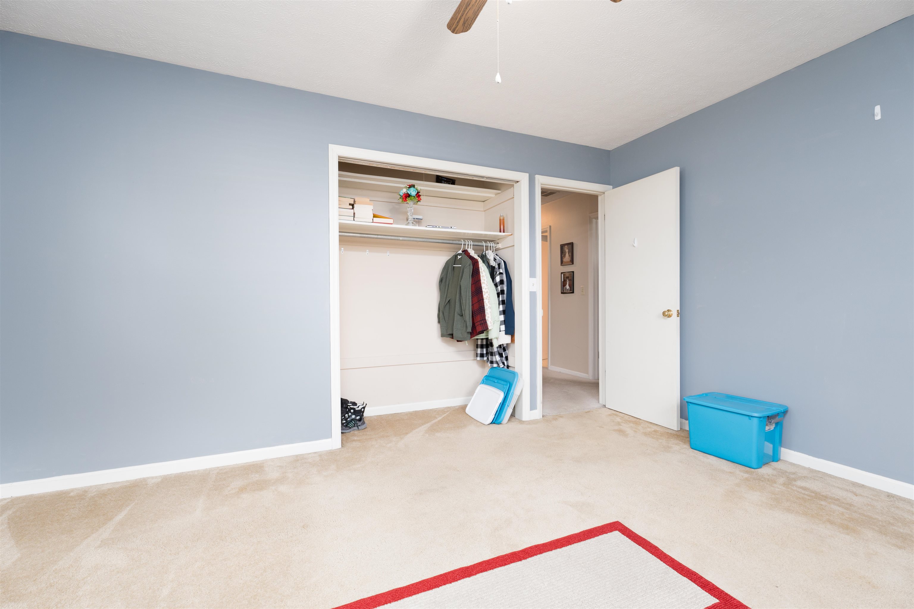 1290 W Center Street, Madisonville, Kentucky 42431, 3 Bedrooms Bedrooms, ,2 BathroomsBathrooms,Single Family Residence,For Sale,W Center Street,90327