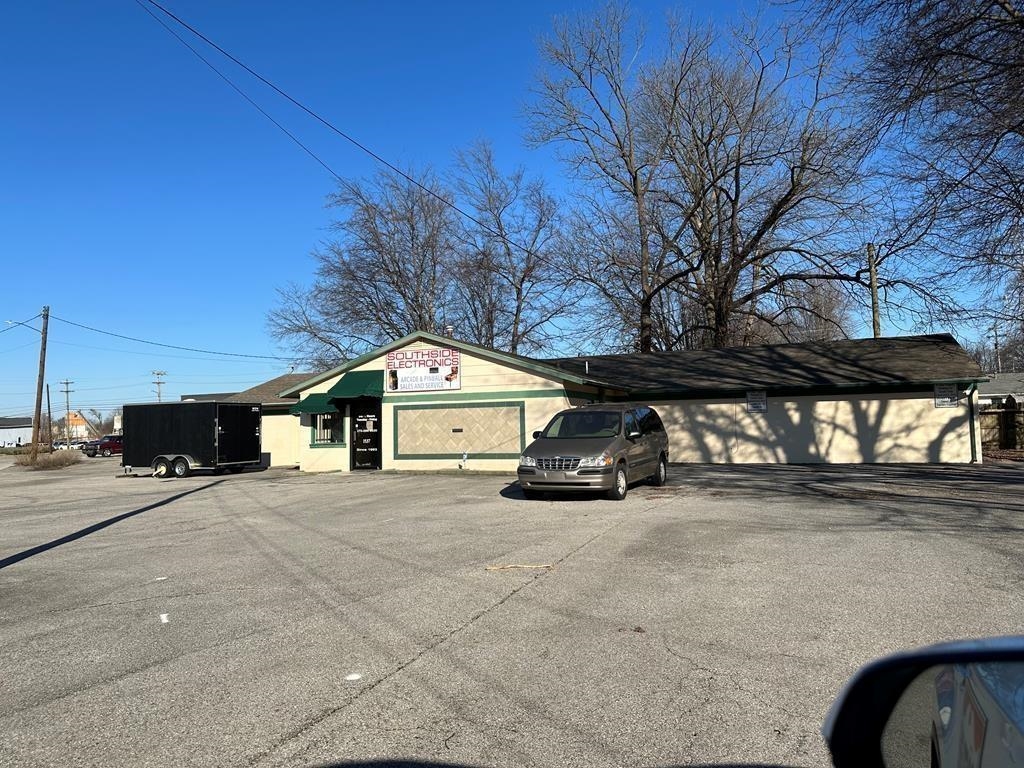 1537 E 19th Street, Owensboro, Kentucky 42303, ,Industrial,For Sale,E 19th Street,90328