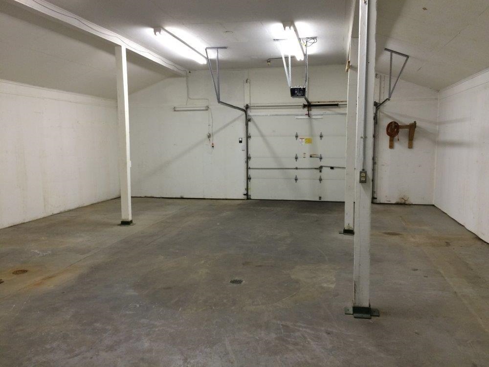 1537 E 19th Street, Owensboro, Kentucky 42303, ,Industrial,For Sale,E 19th Street,90328