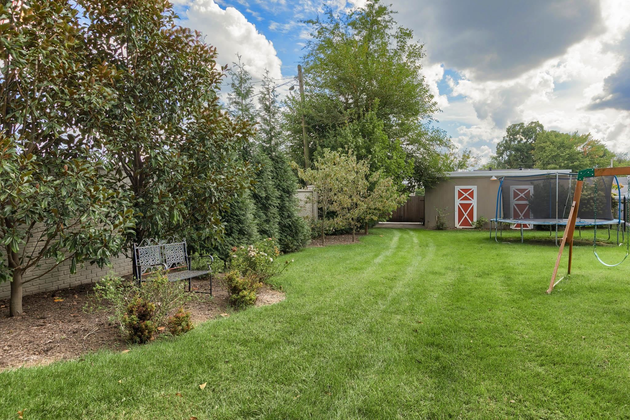 320 Maple Ave, Owensboro, Kentucky 42301-5007, 6 Bedrooms Bedrooms, ,4 BathroomsBathrooms,Single Family Residence,For Sale,Maple Ave,90329