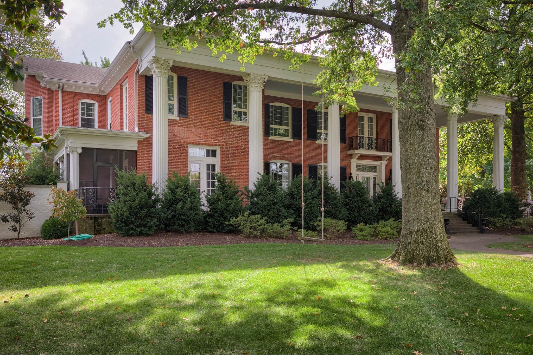 320 Maple Ave, Owensboro, Kentucky 42301-5007, 6 Bedrooms Bedrooms, ,4 BathroomsBathrooms,Single Family Residence,For Sale,Maple Ave,90329