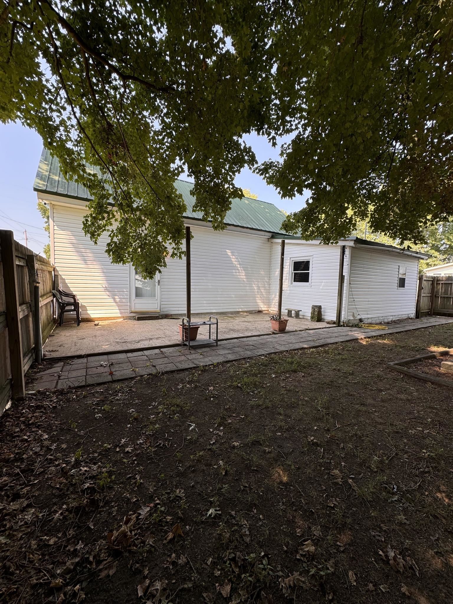 890 Pell Street, Lewisport, Kentucky 42351, 2 Bedrooms Bedrooms, ,1 BathroomBathrooms,Single Family Residence,For Sale,Pell Street,90330