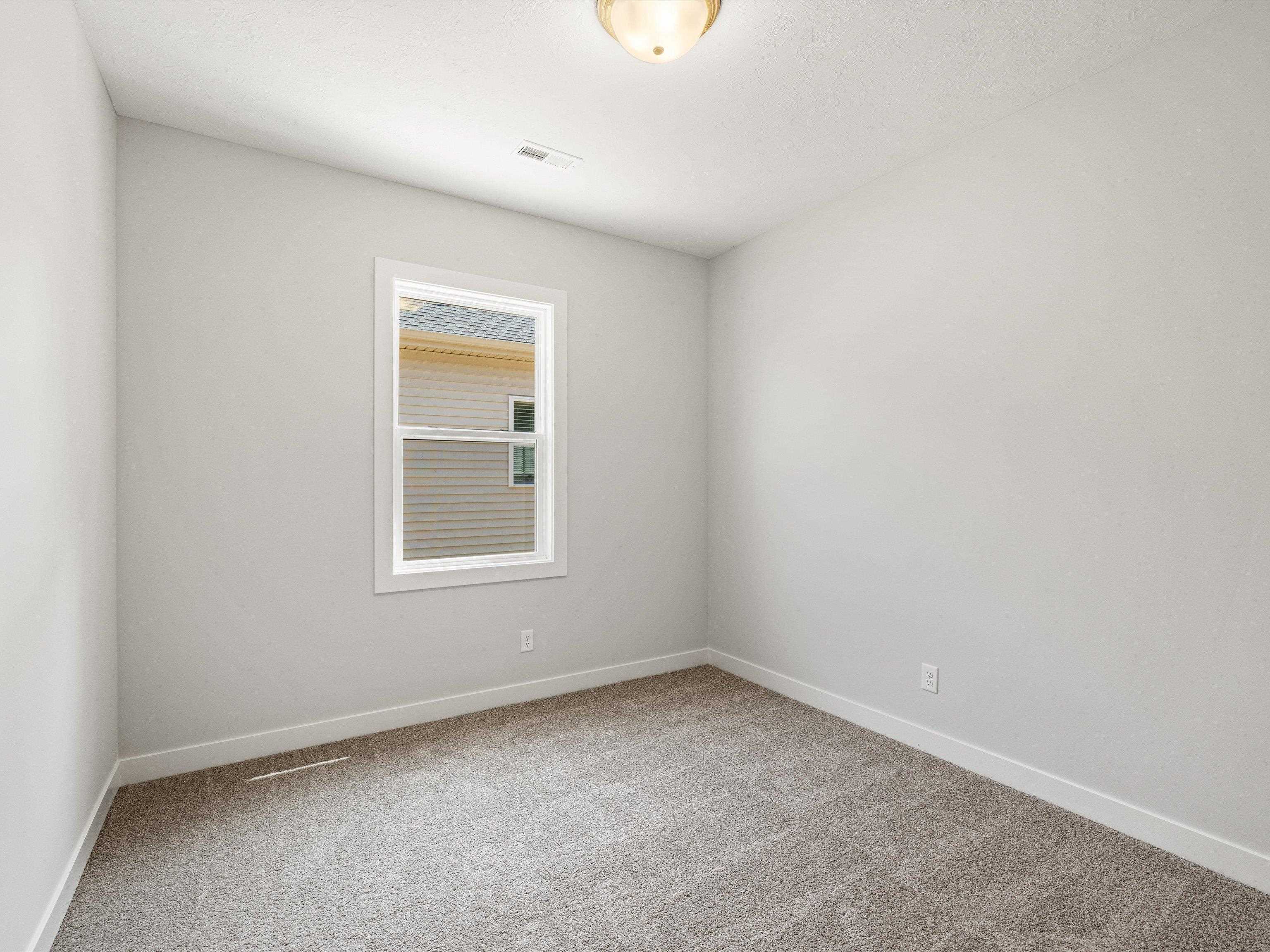 670 Alabaster Lane, Owensboro, Kentucky 42301, 3 Bedrooms Bedrooms, ,2 BathroomsBathrooms,Single Family Residence,For Sale,Alabaster Lane,90331