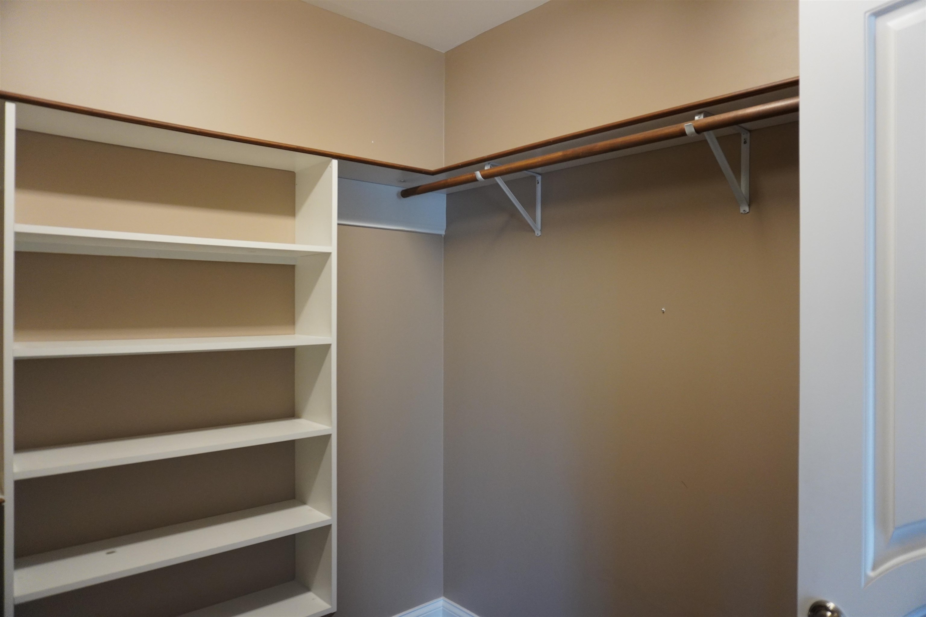 201 3B St Ann Street, Owensboro, Kentucky 42301, 2 Bedrooms Bedrooms, ,2 BathroomsBathrooms,Condominium,For Sale,St Ann Street,90333