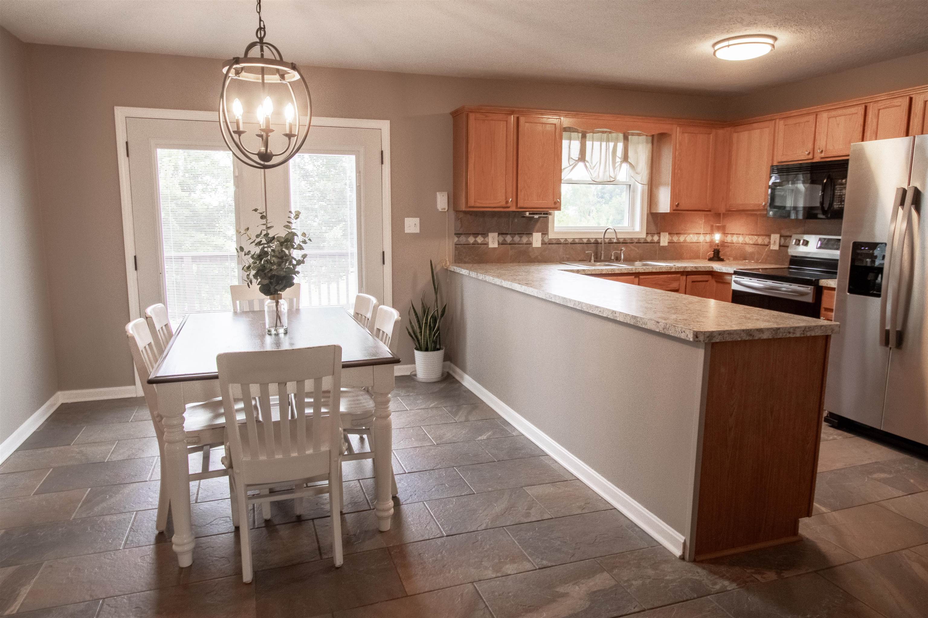 204 Locust Grove Rd, Utica, Kentucky 42376, 3 Bedrooms Bedrooms, ,2 BathroomsBathrooms,Single Family Residence,For Sale,Locust Grove Rd,90334