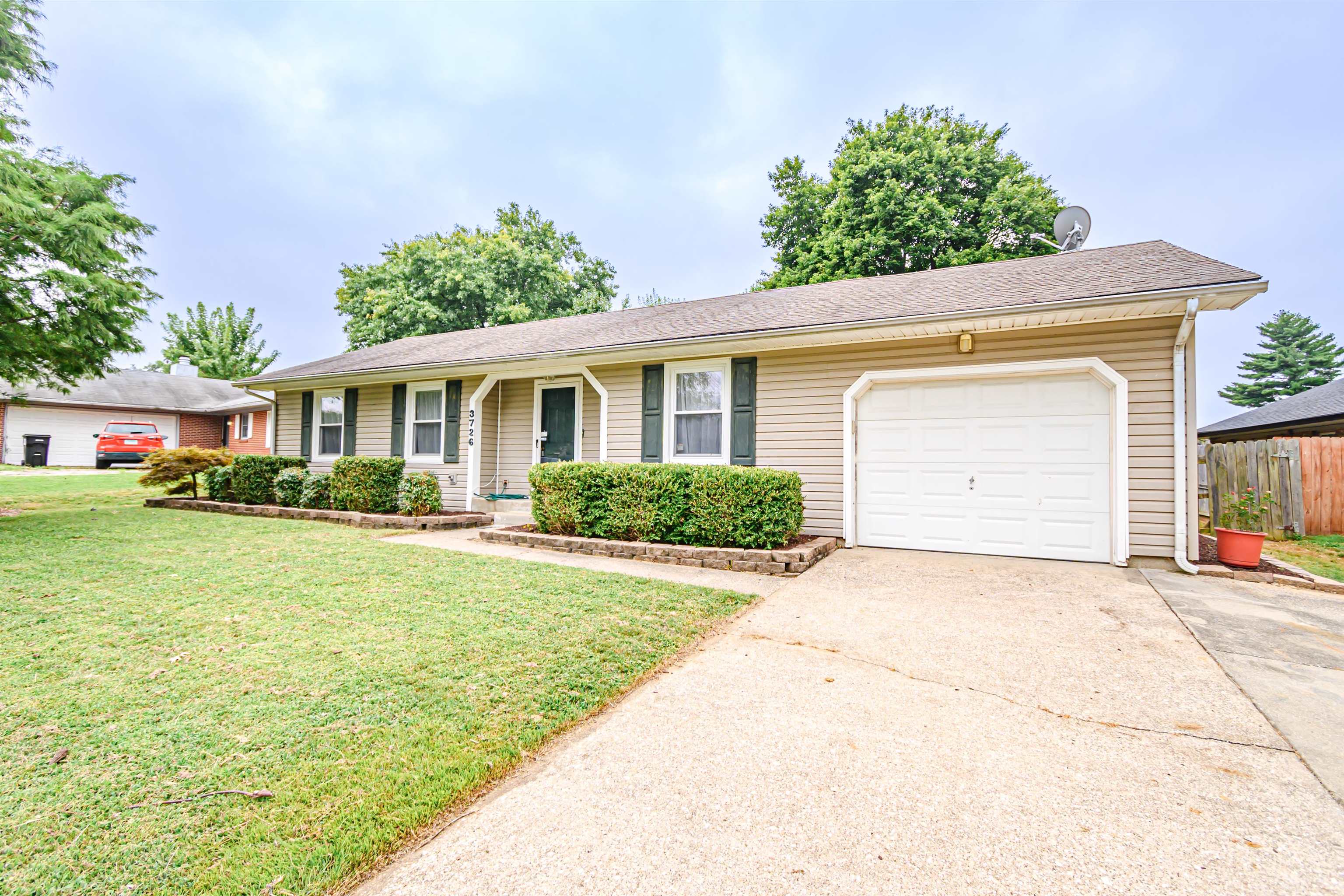 3726 Bordeaux Loop North, Owensboro, Kentucky 42303, 3 Bedrooms Bedrooms, ,2 BathroomsBathrooms,Single Family Residence,For Sale,Bordeaux Loop North,90335