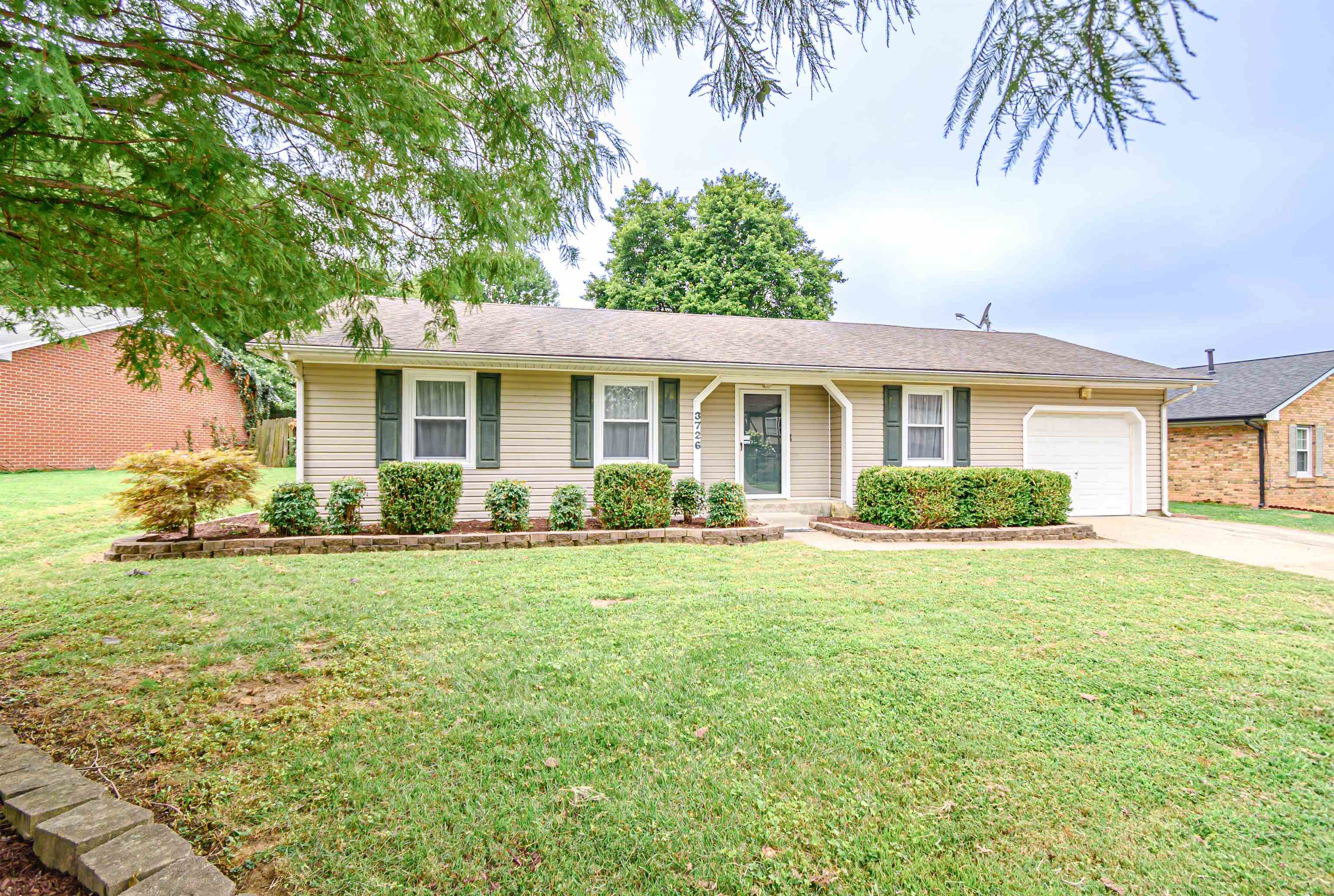 3726 Bordeaux Loop North, Owensboro, Kentucky 42303, 3 Bedrooms Bedrooms, ,2 BathroomsBathrooms,Single Family Residence,For Sale,Bordeaux Loop North,90335