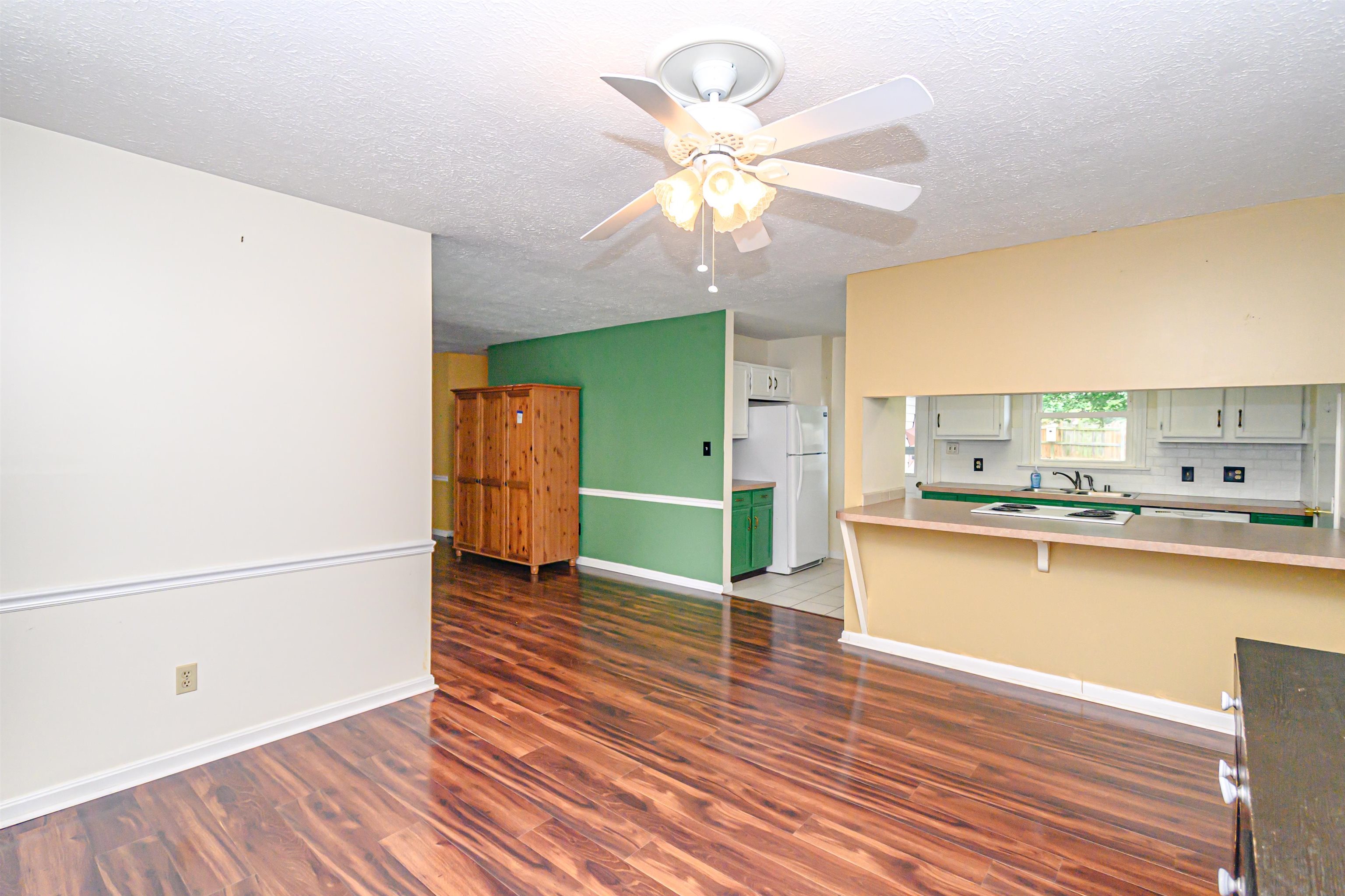 3726 Bordeaux Loop North, Owensboro, Kentucky 42303, 3 Bedrooms Bedrooms, ,2 BathroomsBathrooms,Single Family Residence,For Sale,Bordeaux Loop North,90335