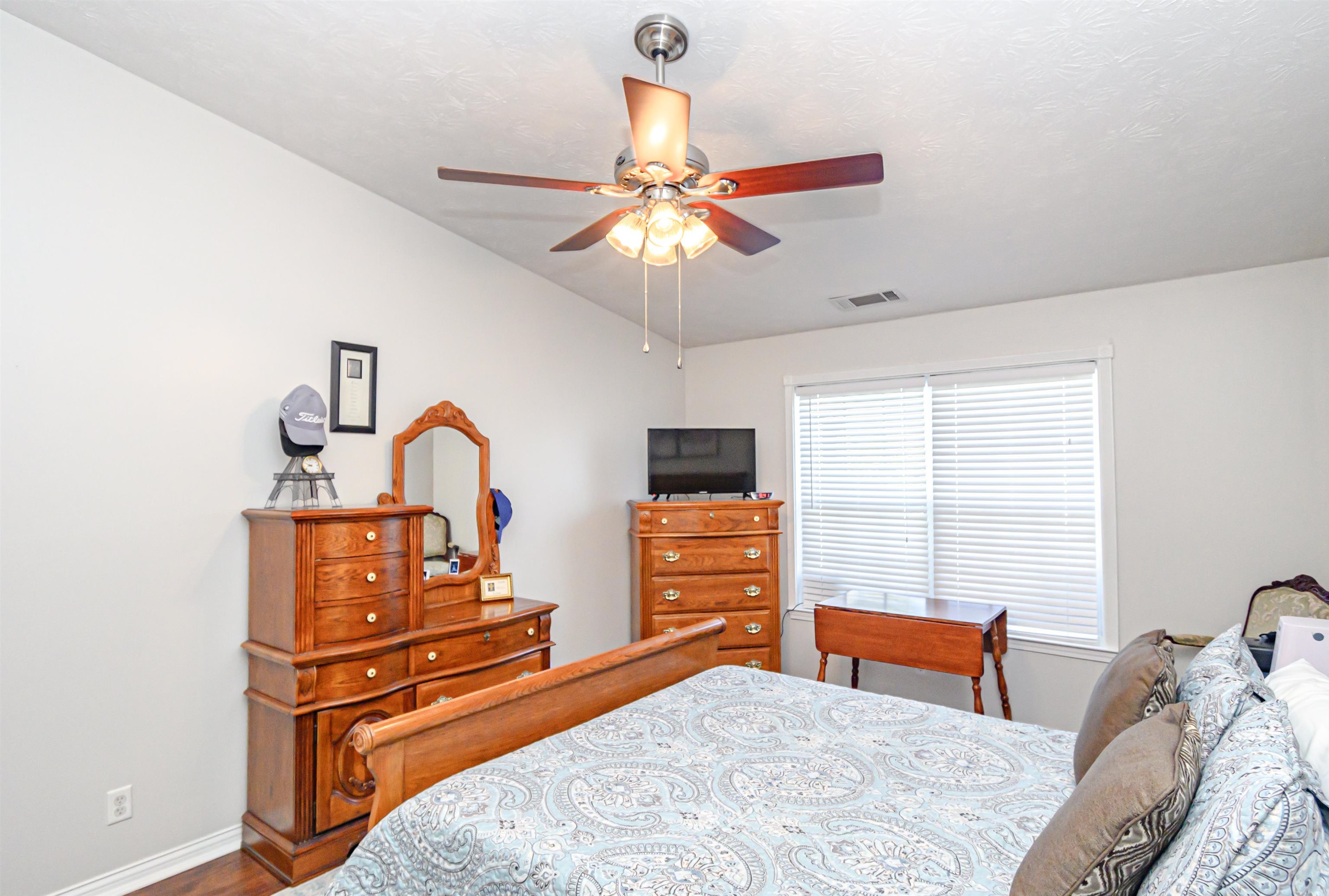 2317 Trails Lake Garden, Owensboro, Kentucky 42303, 3 Bedrooms Bedrooms, ,2 BathroomsBathrooms,Single Family Residence,For Sale,Trails Lake Garden,90338