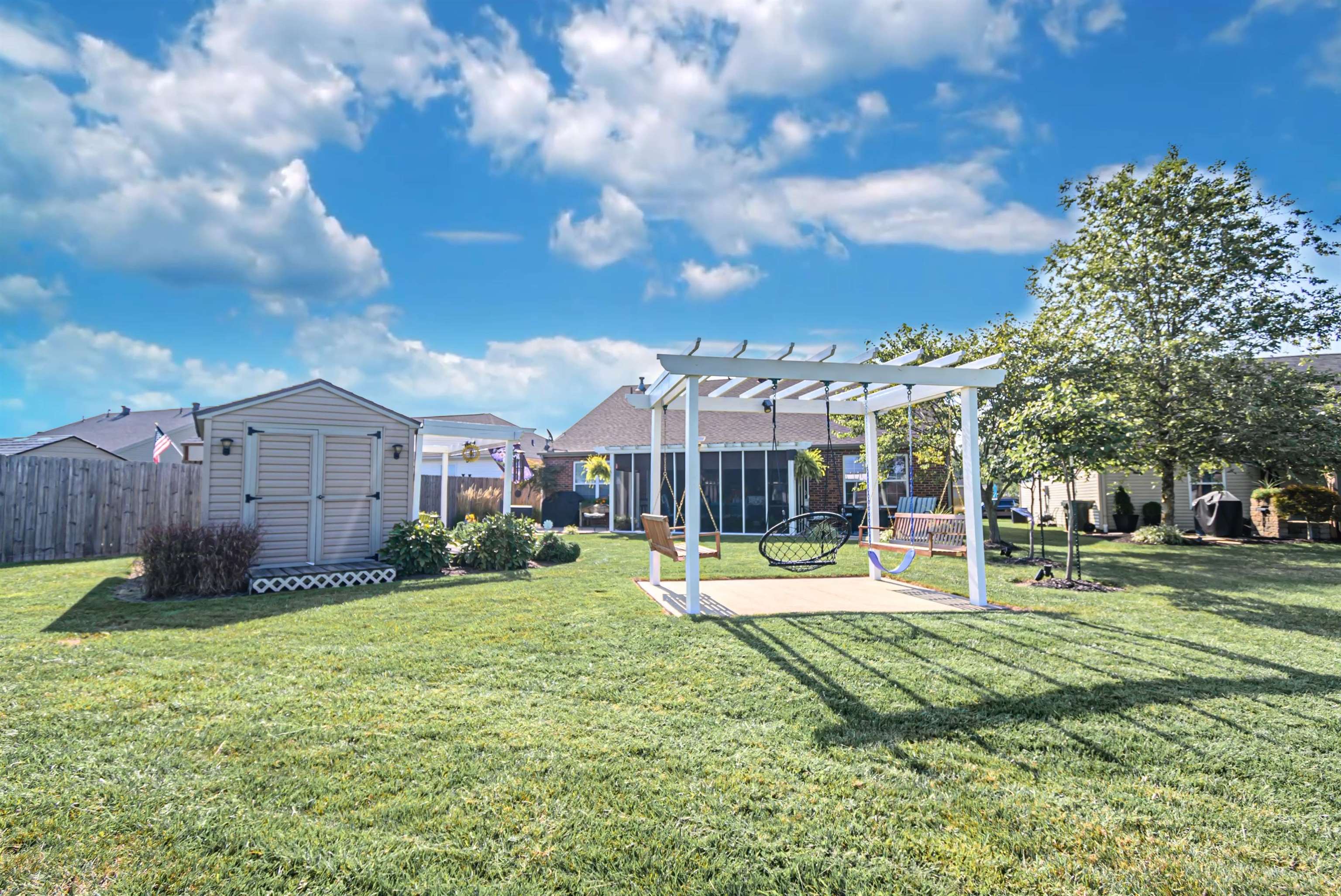 2317 Trails Lake Garden, Owensboro, Kentucky 42303, 3 Bedrooms Bedrooms, ,2 BathroomsBathrooms,Single Family Residence,For Sale,Trails Lake Garden,90338