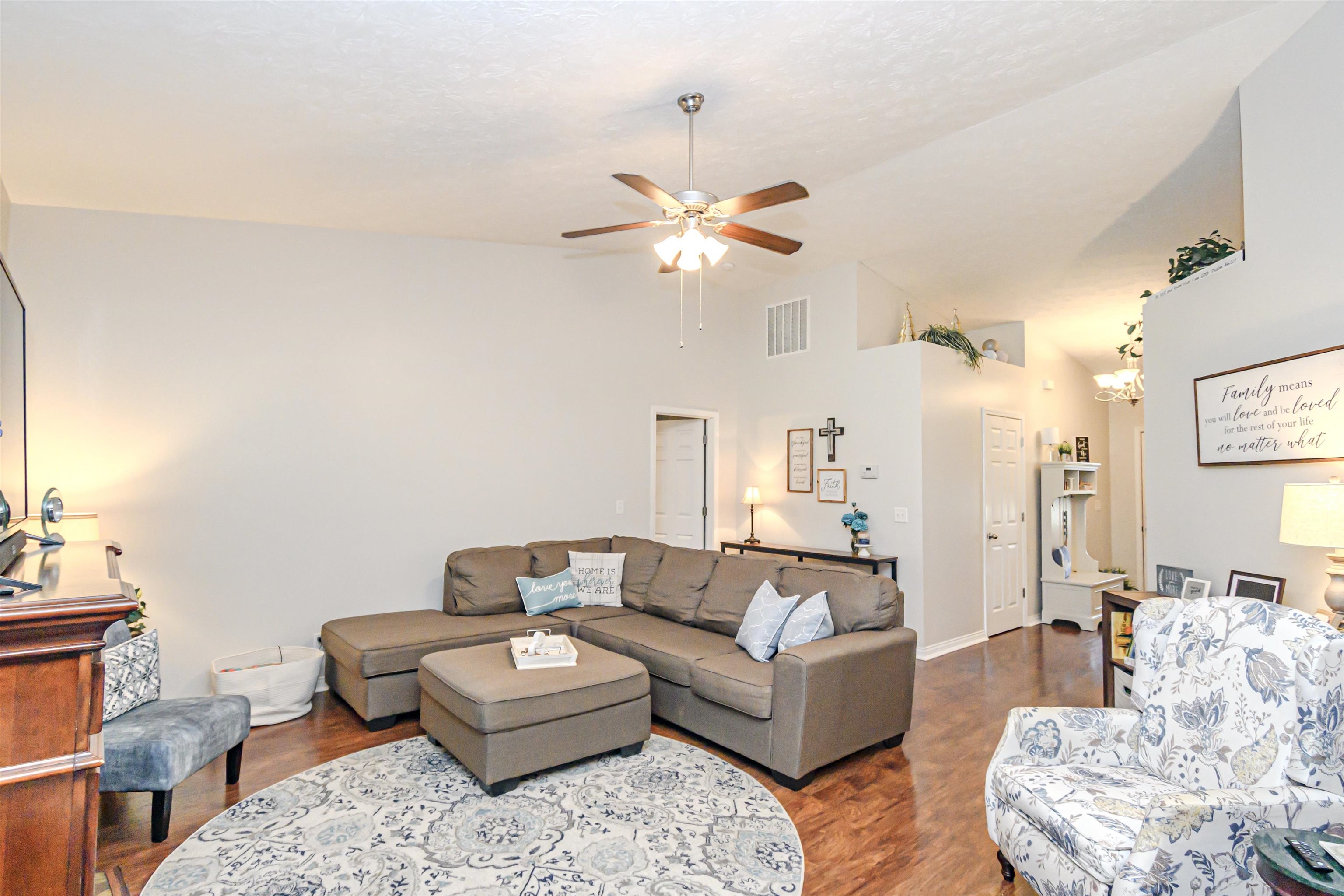 2317 Trails Lake Garden, Owensboro, Kentucky 42303, 3 Bedrooms Bedrooms, ,2 BathroomsBathrooms,Single Family Residence,For Sale,Trails Lake Garden,90338