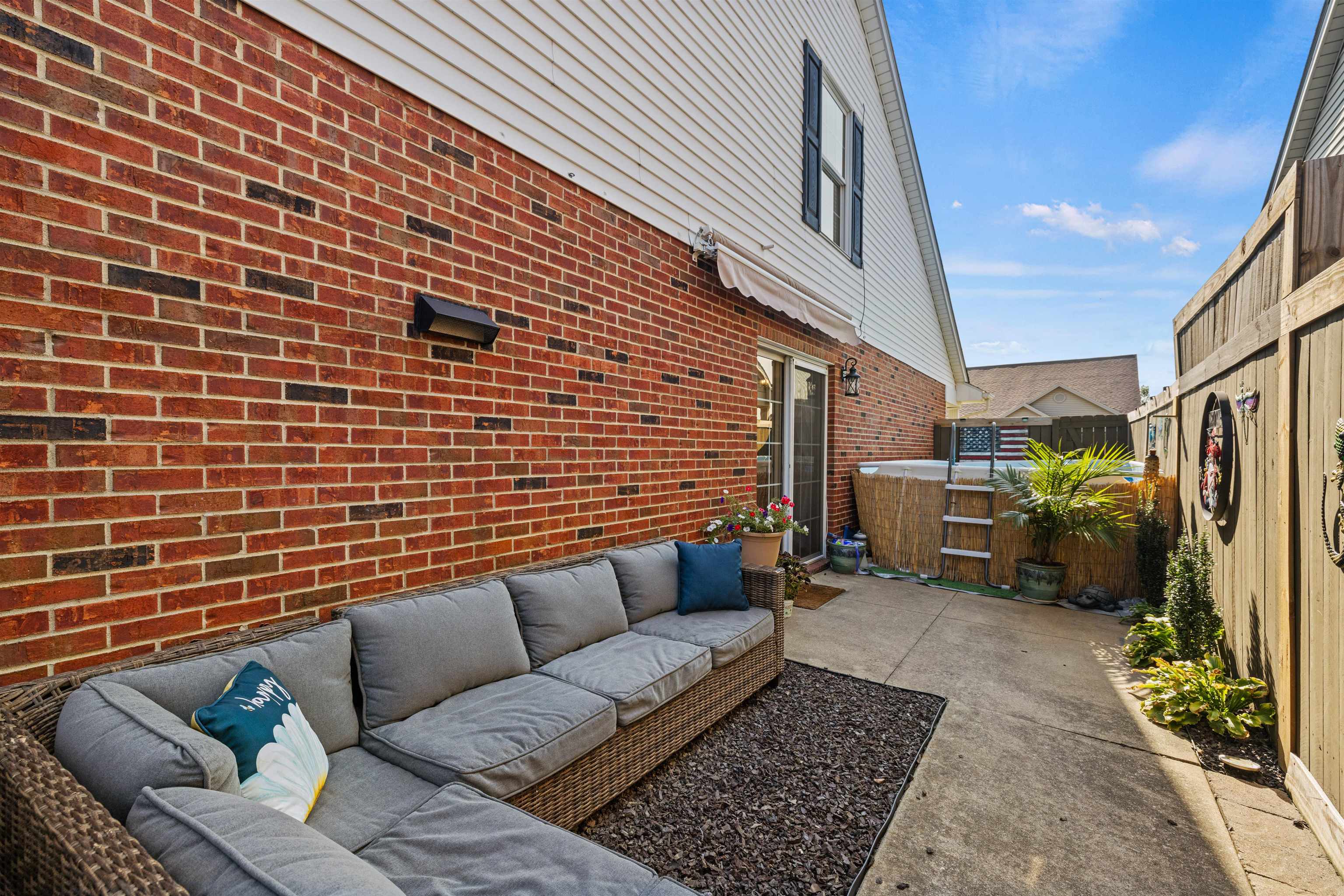 2413 Triple Crown Way, Owensboro, Kentucky 42301, 5 Bedrooms Bedrooms, ,3 BathroomsBathrooms,Single Family Residence,For Sale,Triple Crown Way,90342
