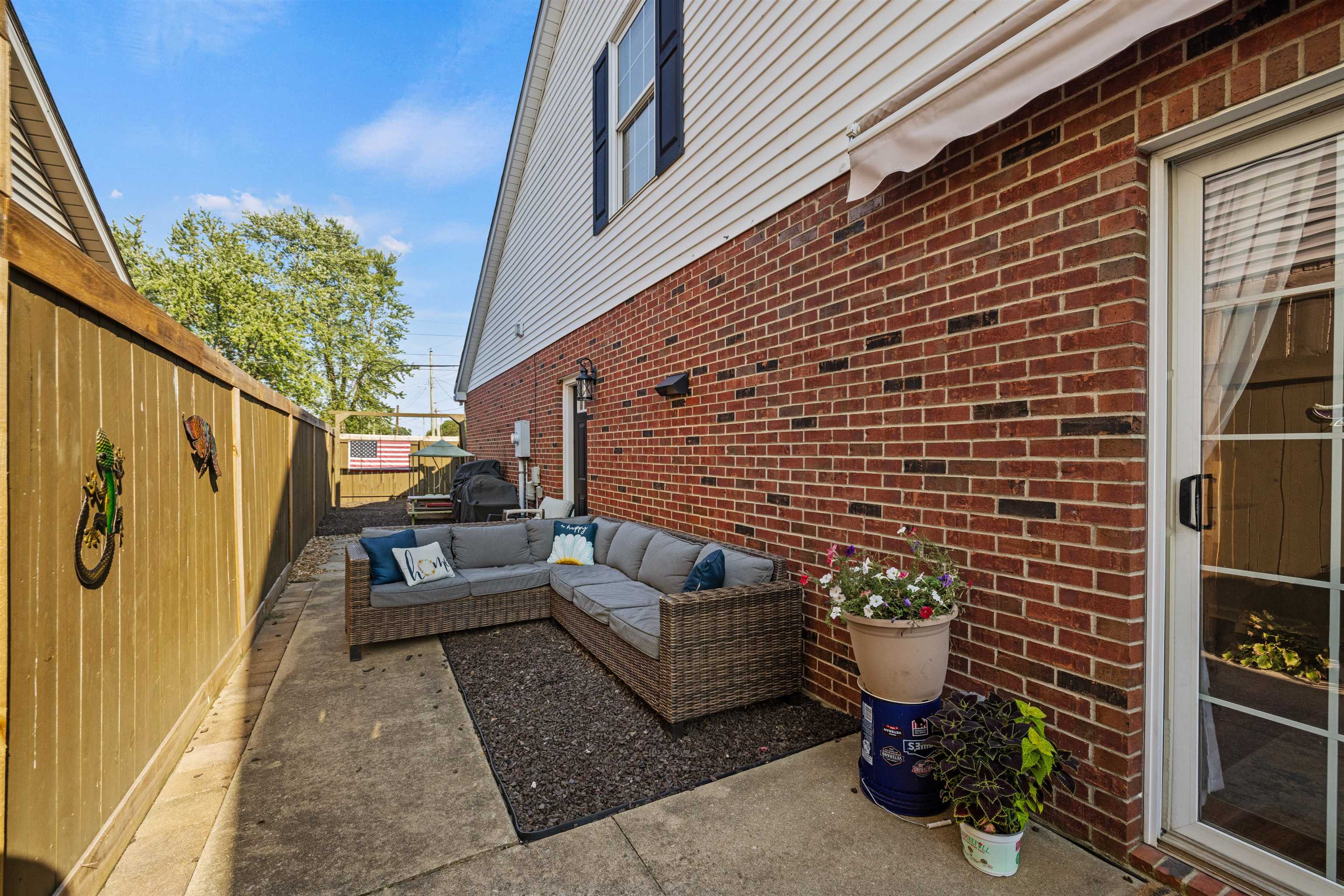 2413 Triple Crown Way, Owensboro, Kentucky 42301, 5 Bedrooms Bedrooms, ,3 BathroomsBathrooms,Single Family Residence,For Sale,Triple Crown Way,90342