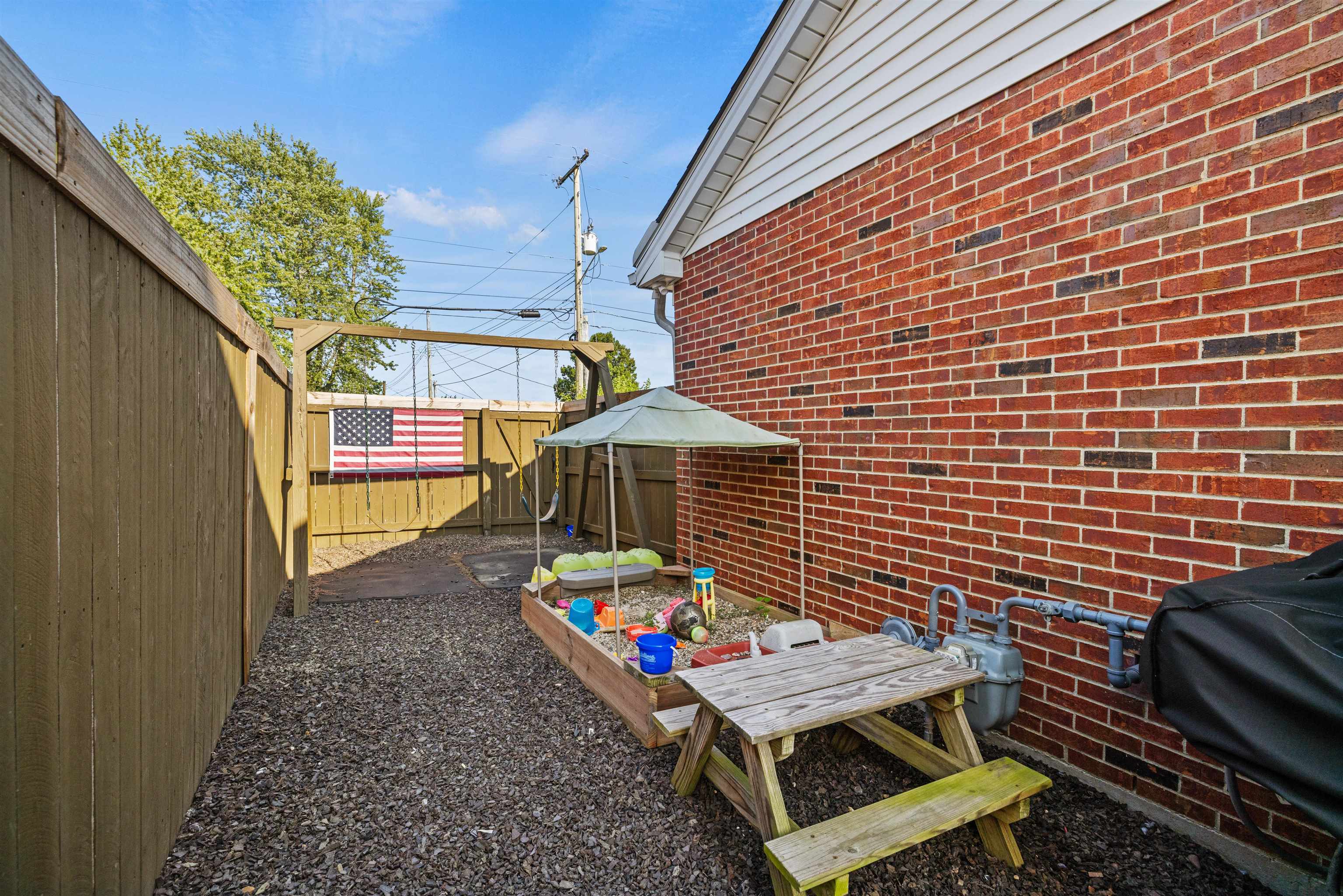 2413 Triple Crown Way, Owensboro, Kentucky 42301, 5 Bedrooms Bedrooms, ,3 BathroomsBathrooms,Single Family Residence,For Sale,Triple Crown Way,90342