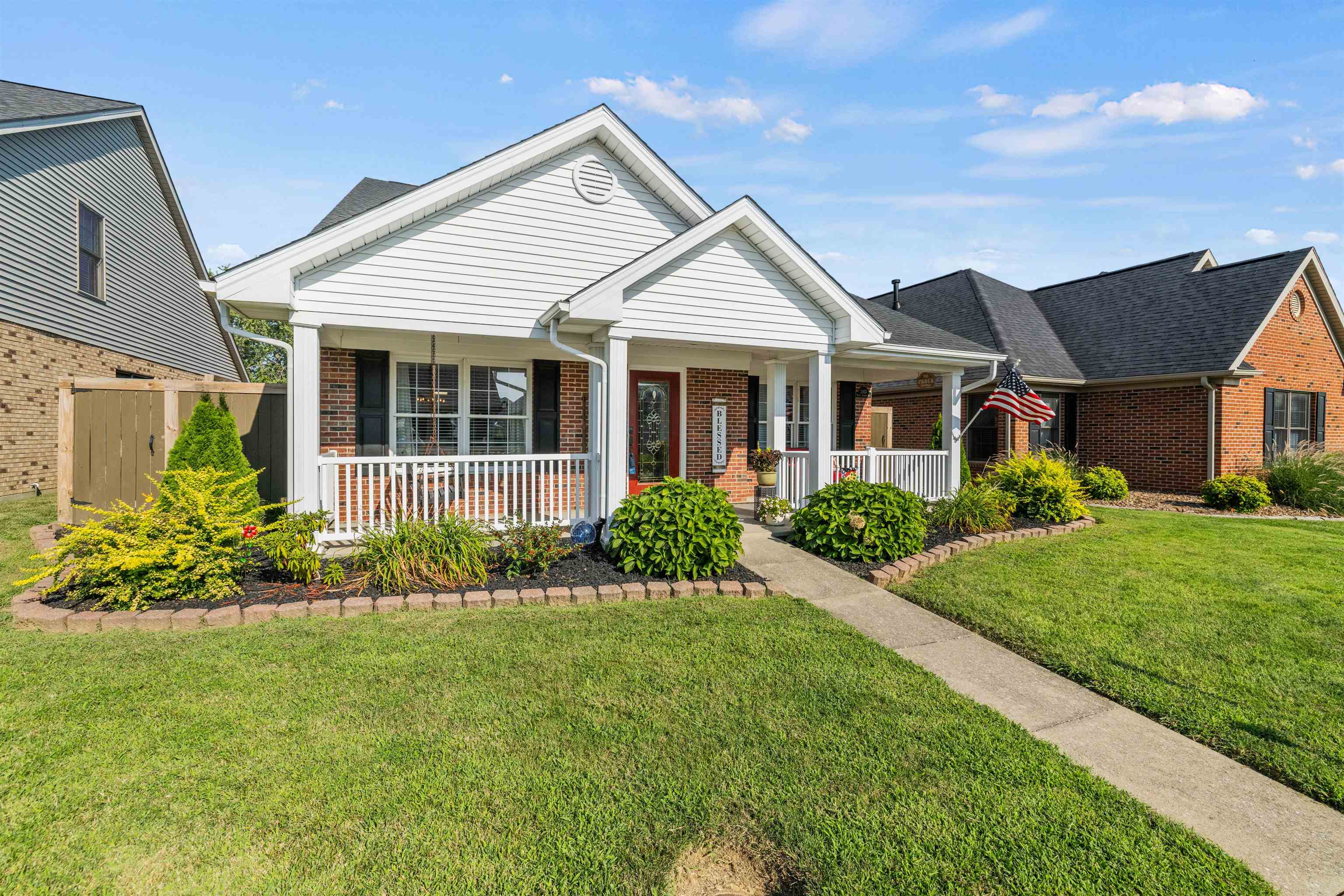 2413 Triple Crown Way, Owensboro, Kentucky 42301, 5 Bedrooms Bedrooms, ,3 BathroomsBathrooms,Single Family Residence,For Sale,Triple Crown Way,90342