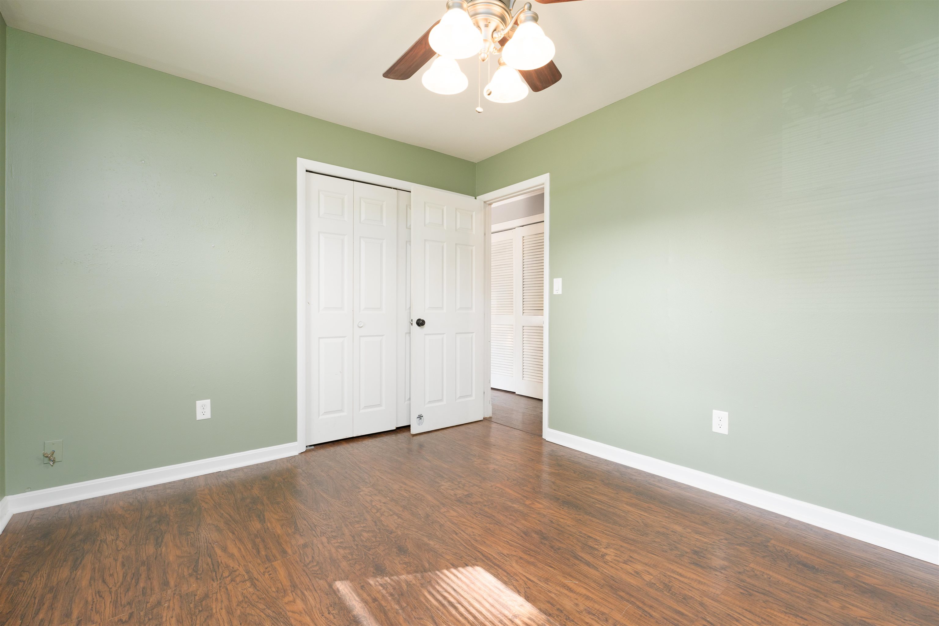 2705 Redford Drive, Owensboro, Kentucky 42303, 3 Bedrooms Bedrooms, ,1 BathroomBathrooms,Single Family Residence,For Sale,Redford Drive,90347