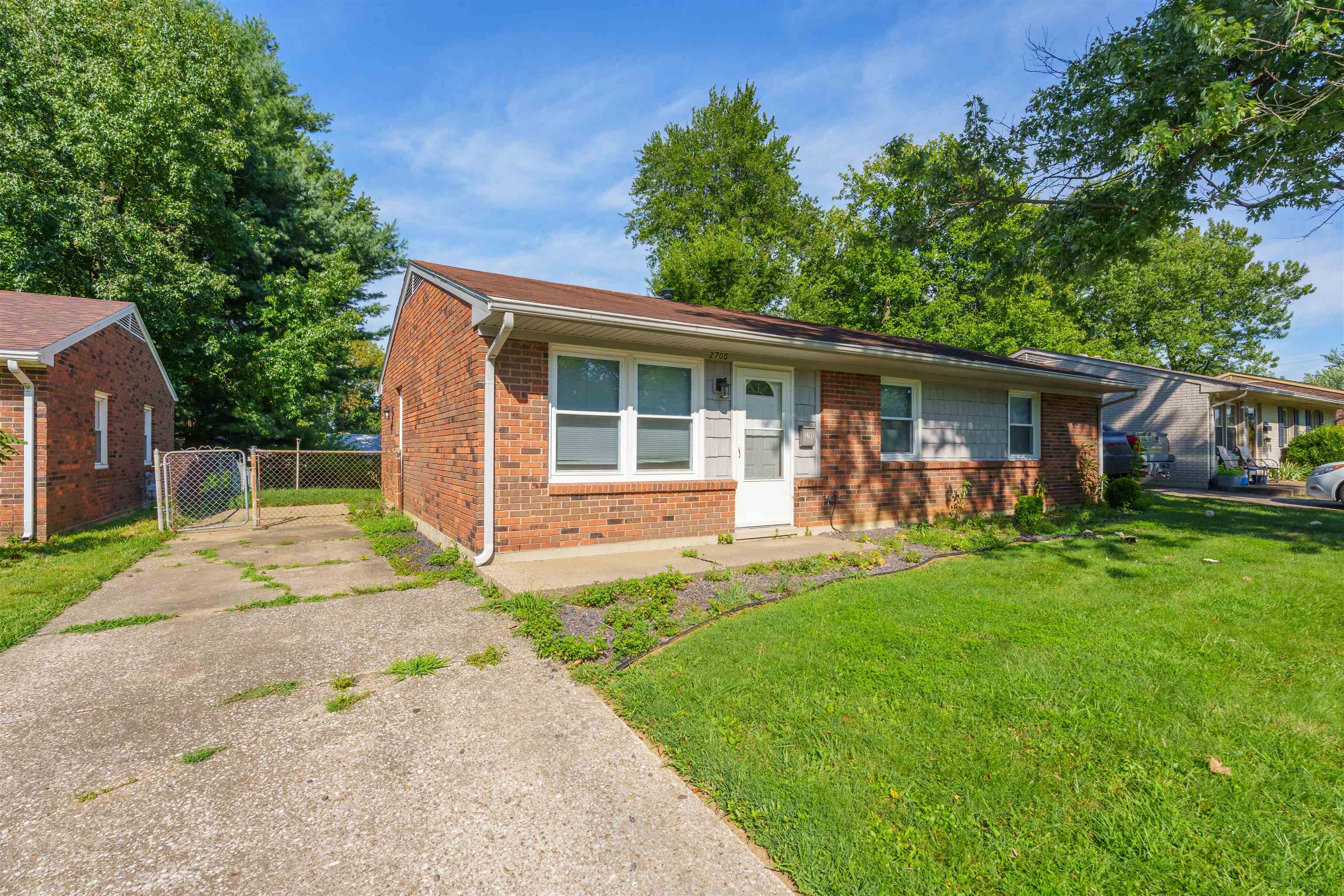 2705 Redford Drive, Owensboro, Kentucky 42303, 3 Bedrooms Bedrooms, ,1 BathroomBathrooms,Single Family Residence,For Sale,Redford Drive,90347