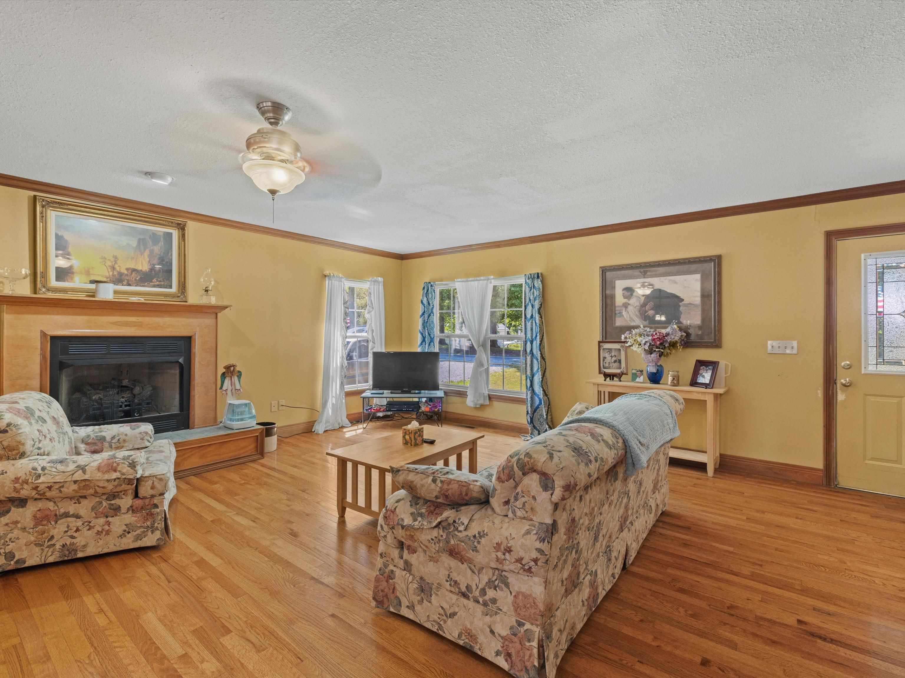 258 Bear Run Lane, Hartford, Kentucky 42347, 4 Bedrooms Bedrooms, ,2 BathroomsBathrooms,Single Family Residence,For Sale,Bear Run Lane,90348
