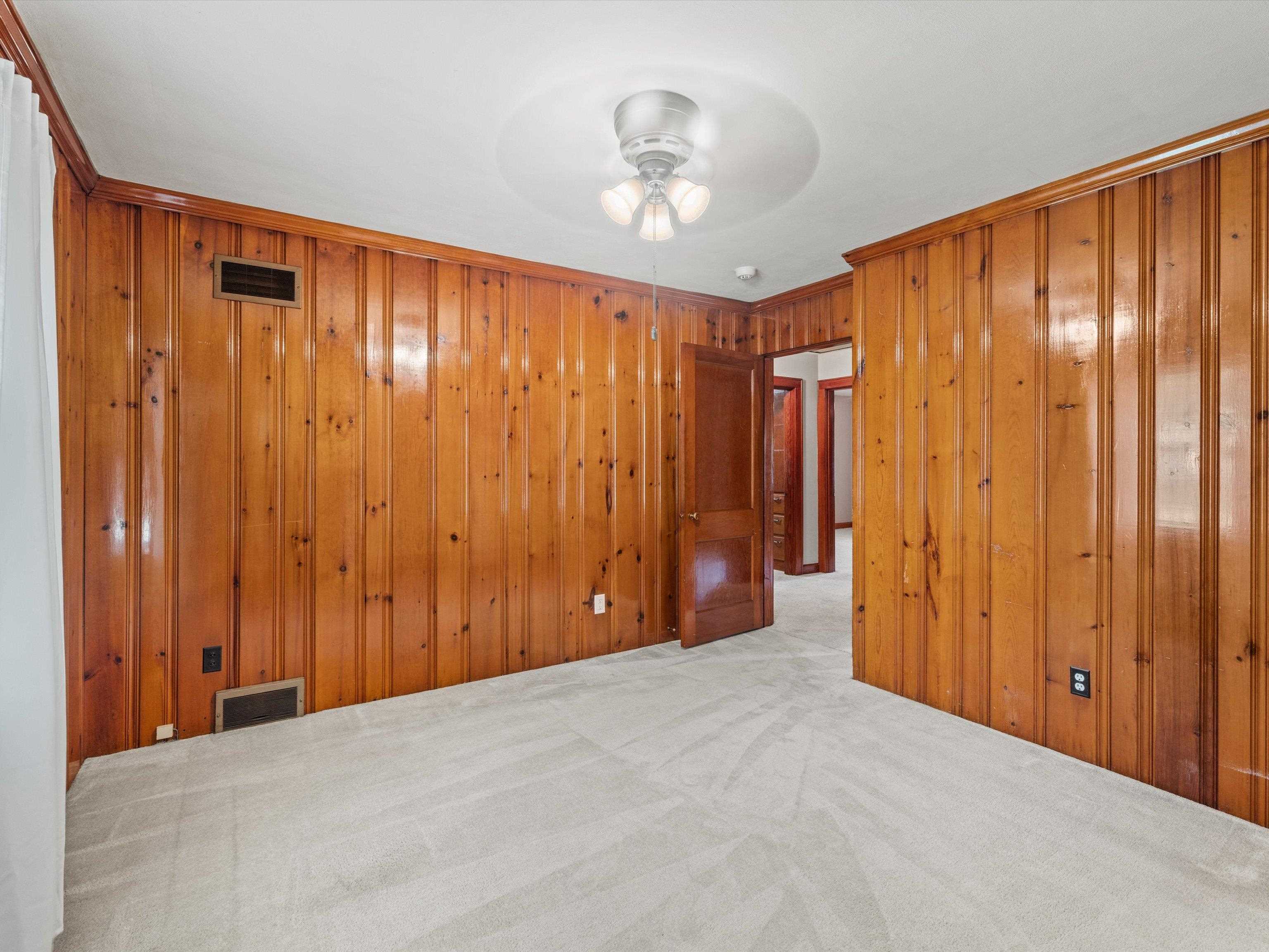 1612 Hill Ave, Owensboro, Kentucky 42301, 3 Bedrooms Bedrooms, ,1 BathroomBathrooms,Single Family Residence,For Sale,Hill Ave,90349
