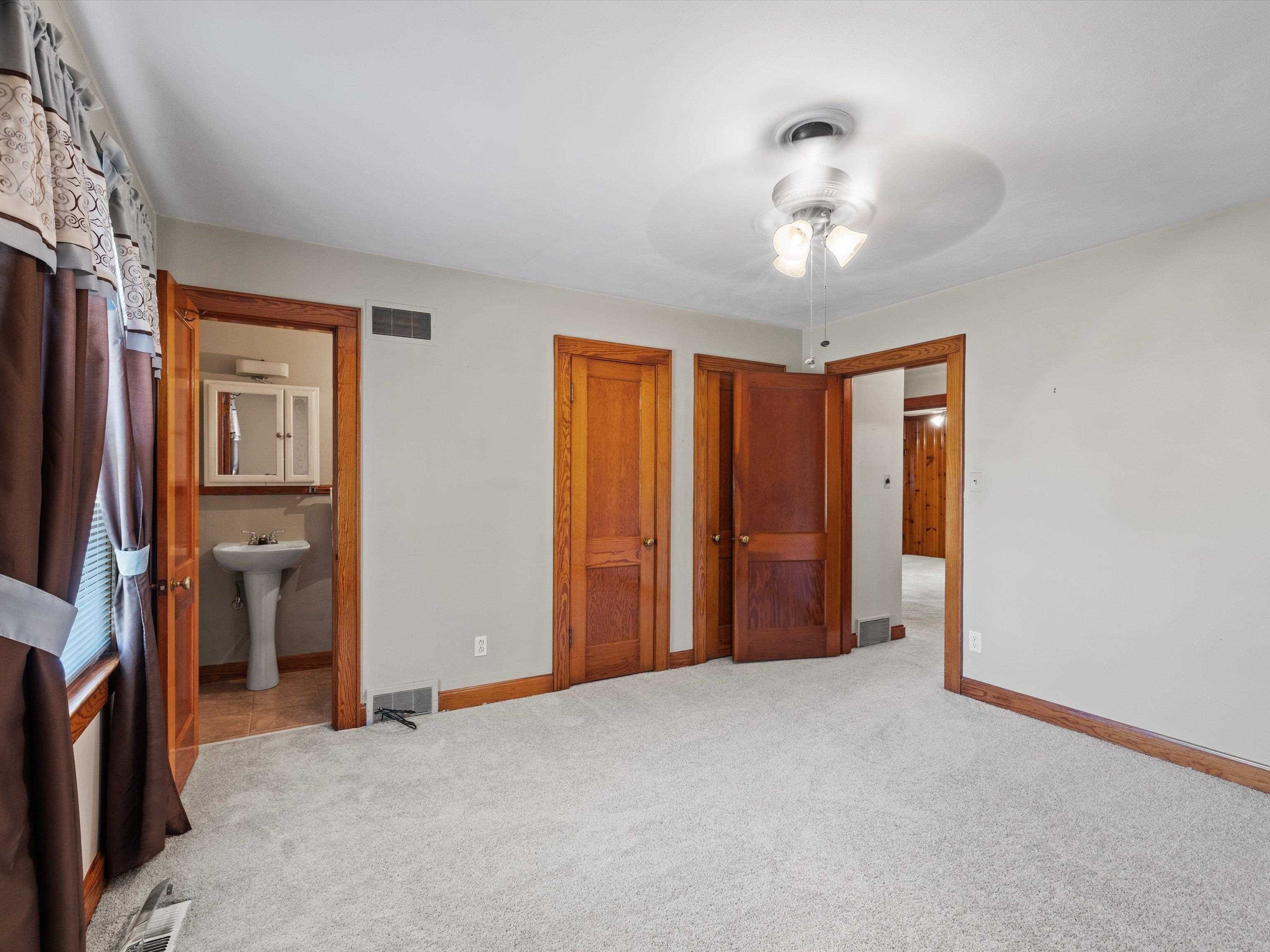1612 Hill Ave, Owensboro, Kentucky 42301, 3 Bedrooms Bedrooms, ,1 BathroomBathrooms,Single Family Residence,For Sale,Hill Ave,90349