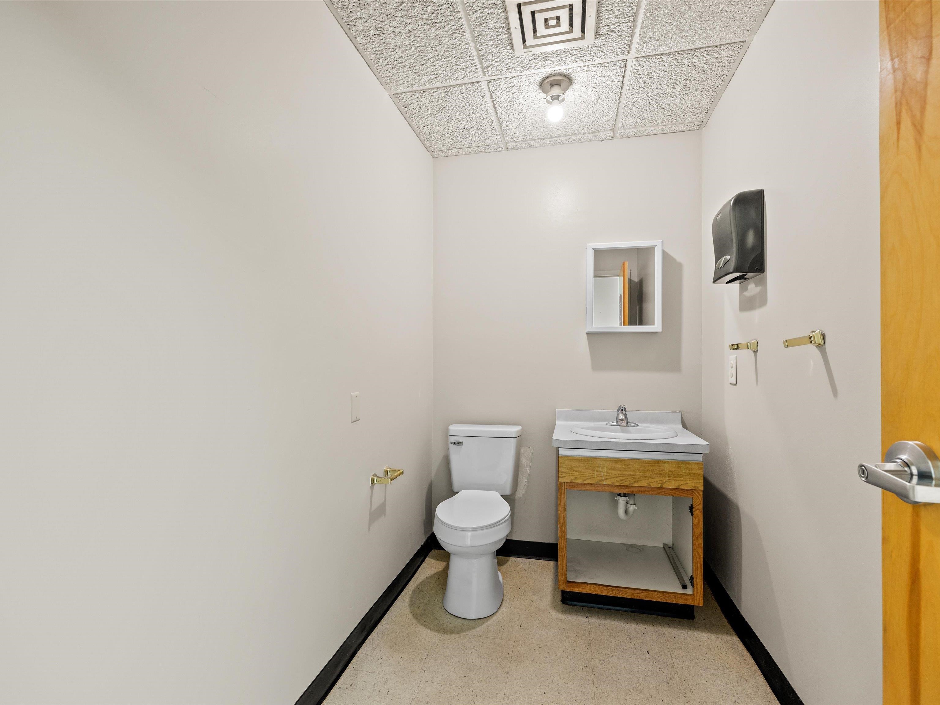 750 Salem Dr Suite 2-D, Owensboro, Kentucky 42303, ,Office,For Sale,Salem Dr Suite 2-D,90353