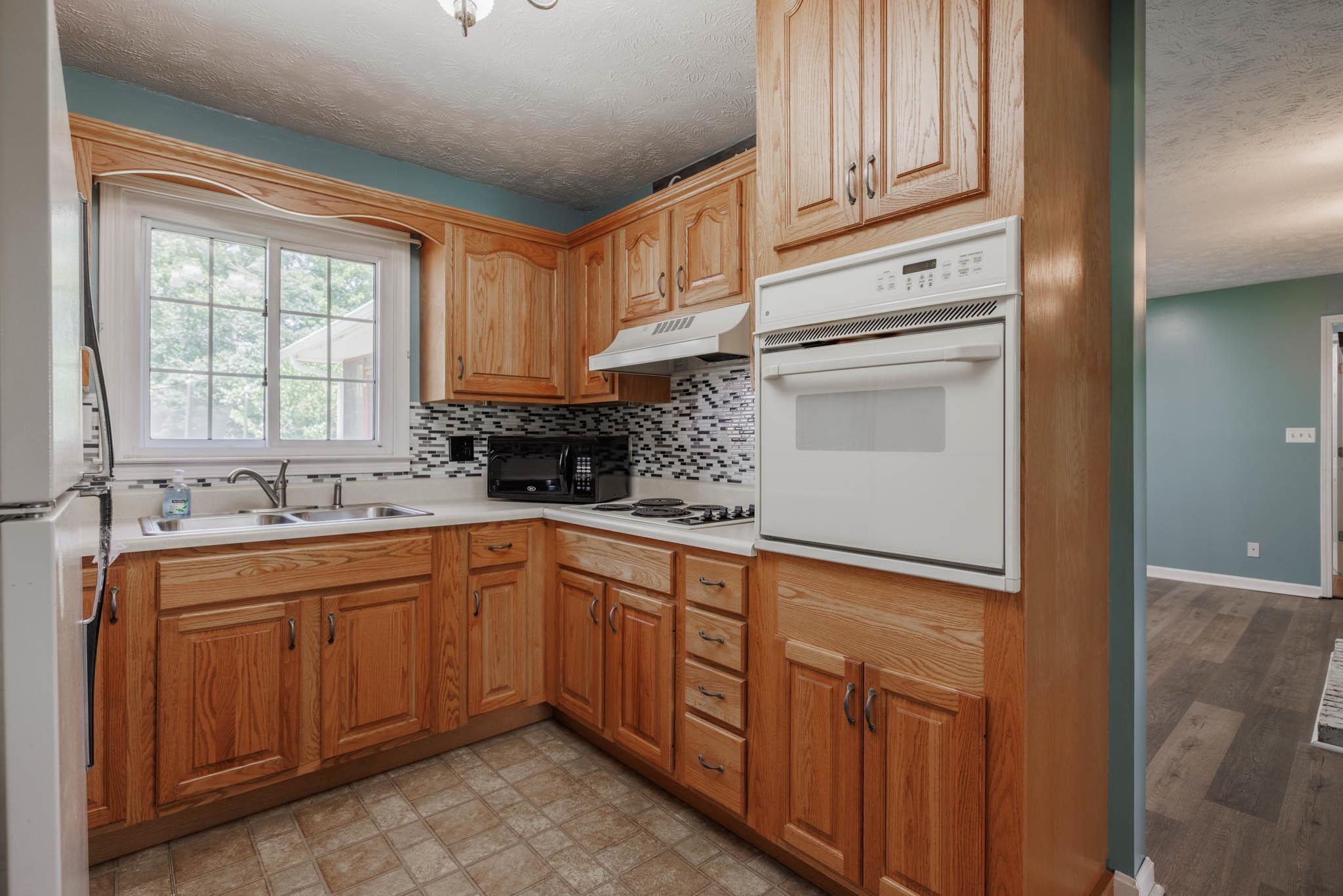162 HWY 144, Cloverport, Kentucky 40111, 3 Bedrooms Bedrooms, ,2 BathroomsBathrooms,Single Family Residence,For Sale,HWY 144,90360