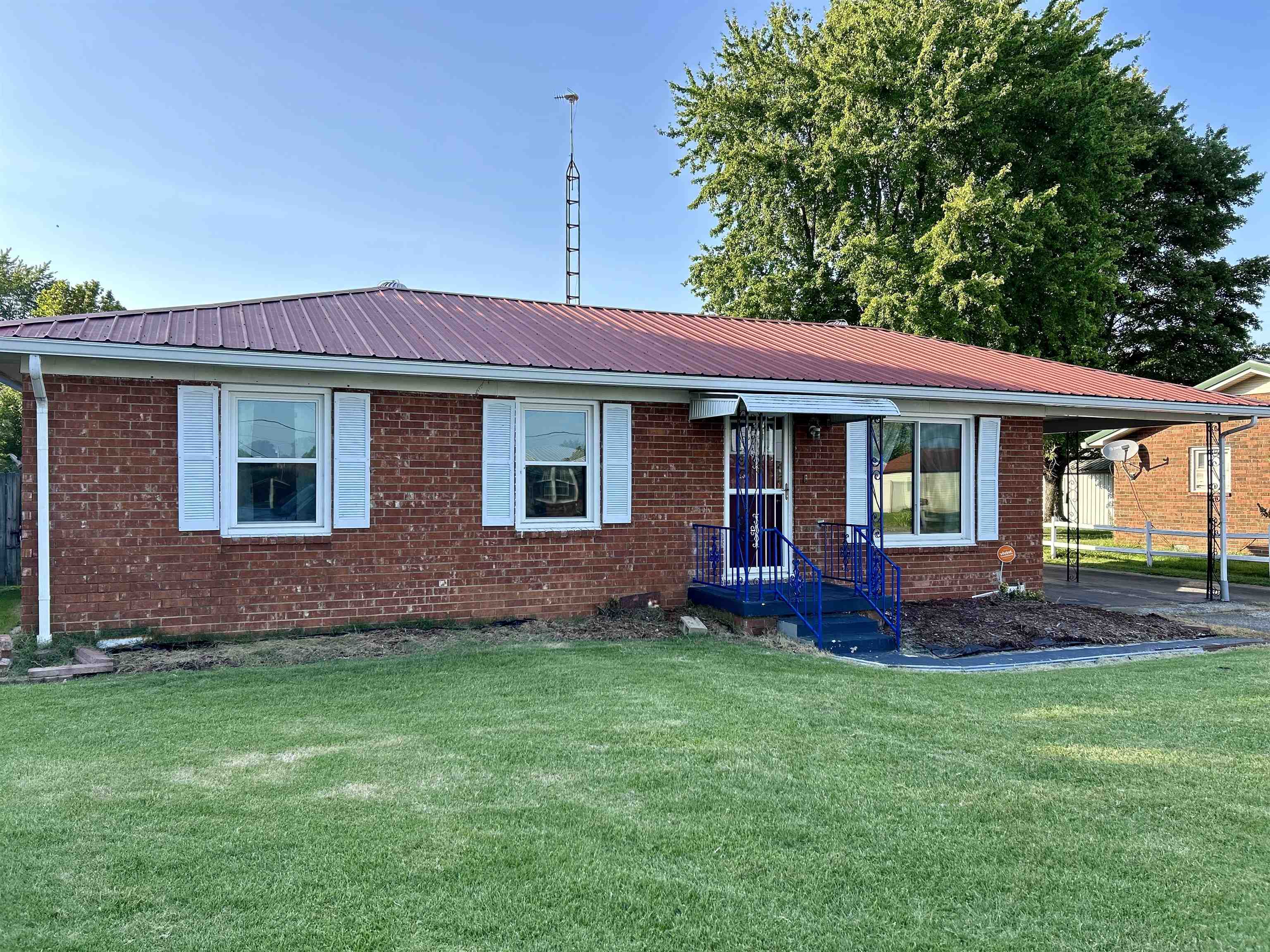 1270 Lincoln Rd, Lewisport, Kentucky 42351, 3 Bedrooms Bedrooms, ,1 BathroomBathrooms,Single Family Residence,For Sale,Lincoln Rd,90362