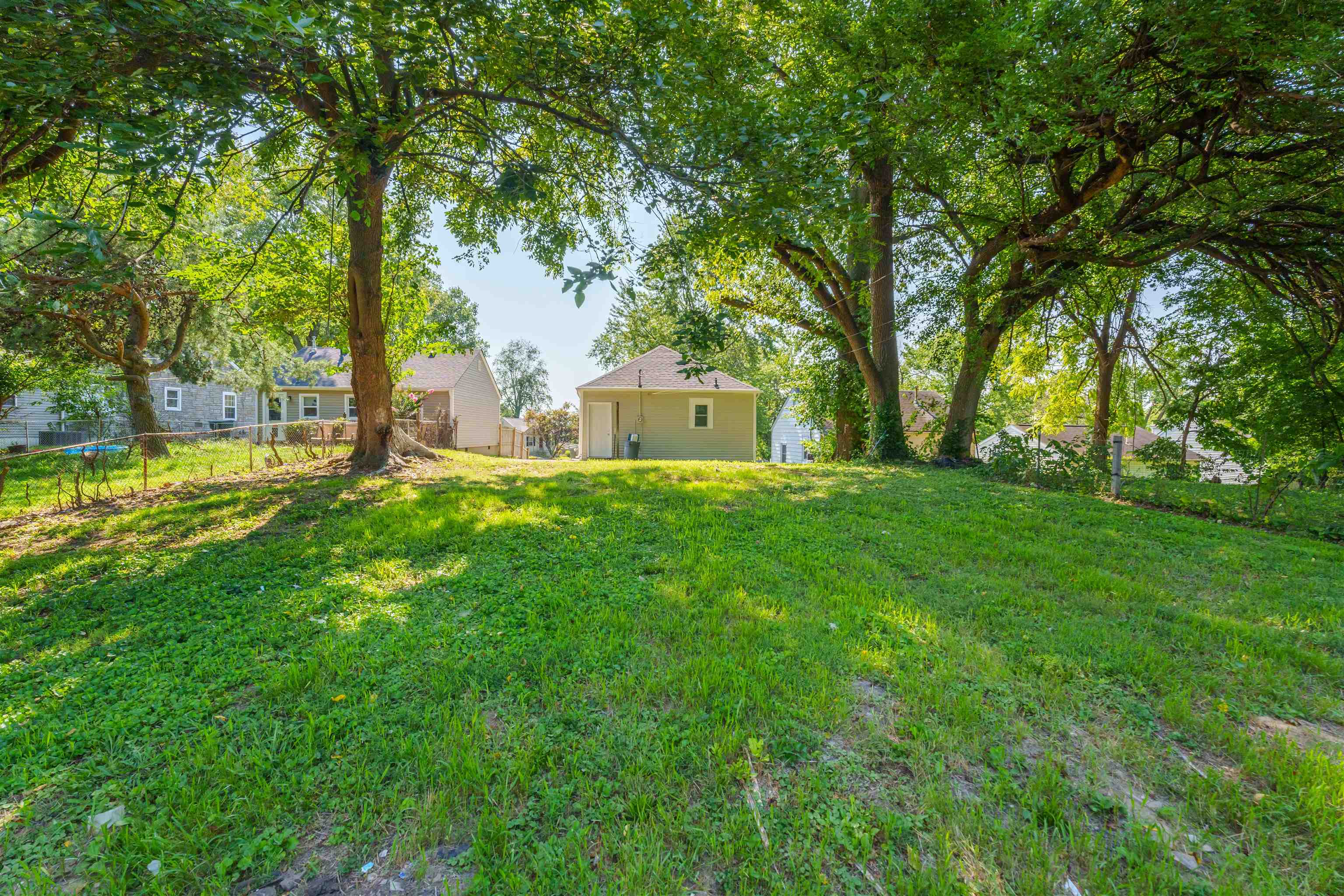 2657 Victory Ct, Owensboro, Kentucky 42303, 2 Bedrooms Bedrooms, ,1 BathroomBathrooms,Single Family Residence,For Sale,Victory Ct,90364