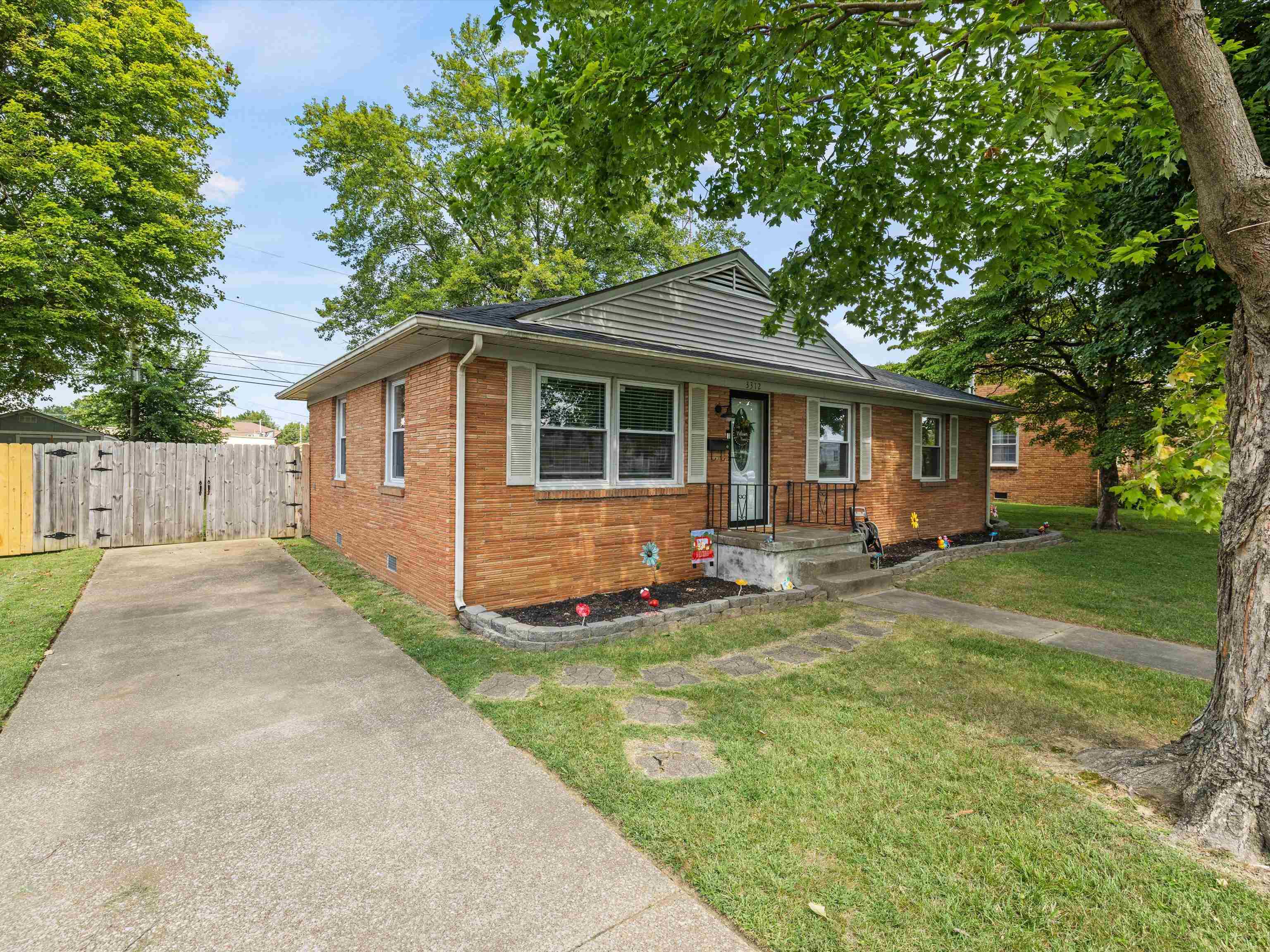 3312 Placid Pl, Owensboro, Kentucky 42303, 3 Bedrooms Bedrooms, ,1 BathroomBathrooms,Single Family Residence,For Sale,Placid Pl,90365