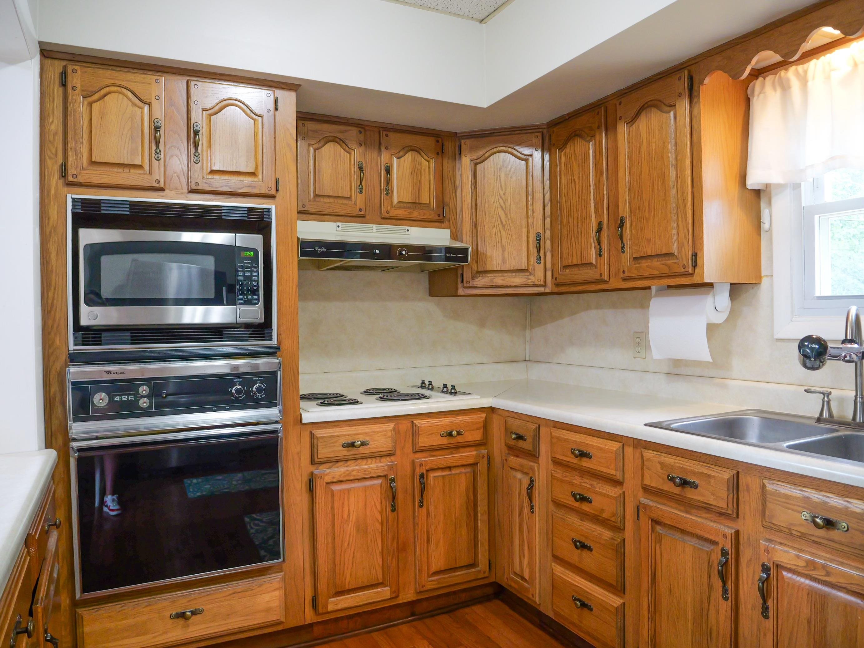 104 8th Street, Central City, Kentucky 42330, 2 Bedrooms Bedrooms, ,1 BathroomBathrooms,Single Family Residence,For Sale,8th Street,90366