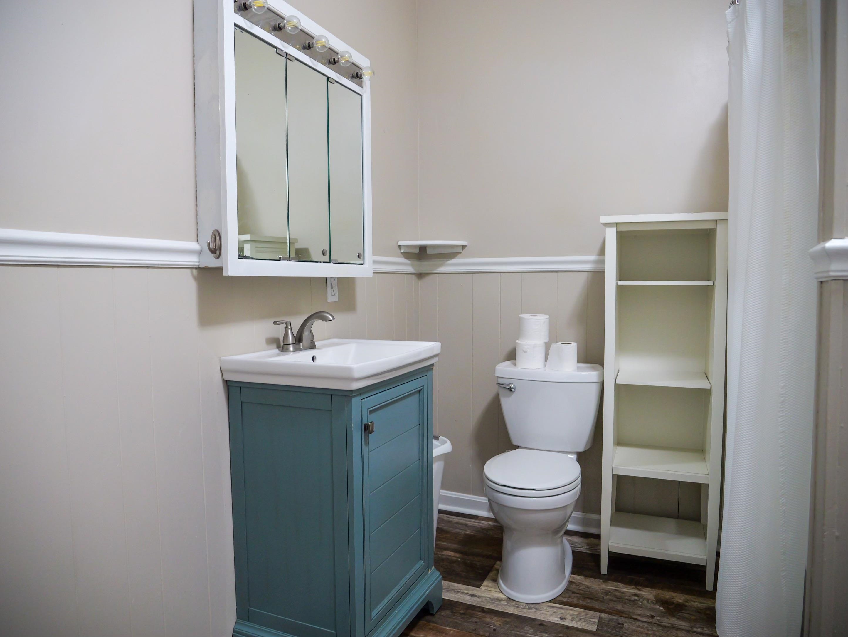 104 8th Street, Central City, Kentucky 42330, 2 Bedrooms Bedrooms, ,1 BathroomBathrooms,Single Family Residence,For Sale,8th Street,90366